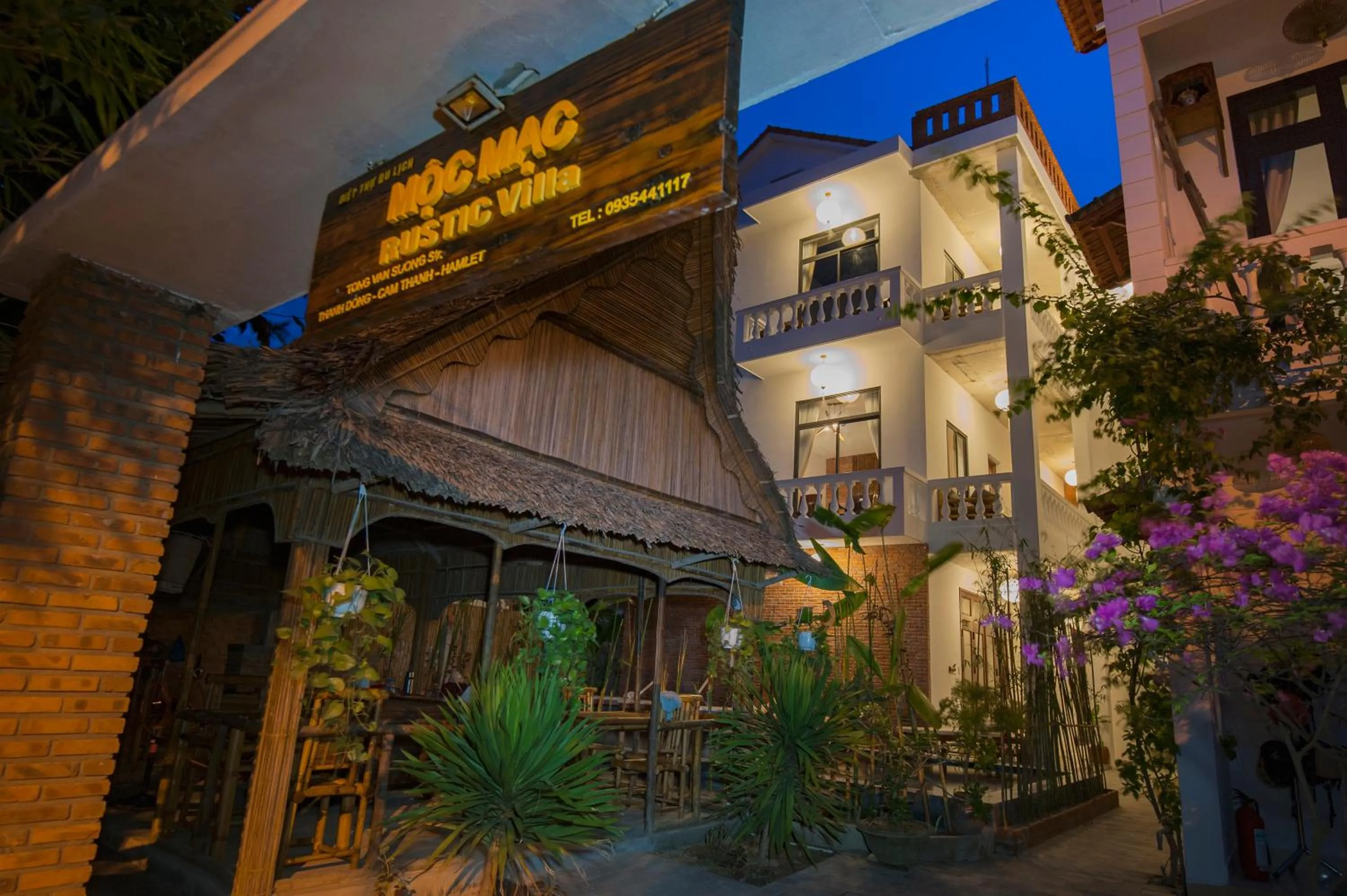 Facade/entrance in Hoi An Rustic Villa