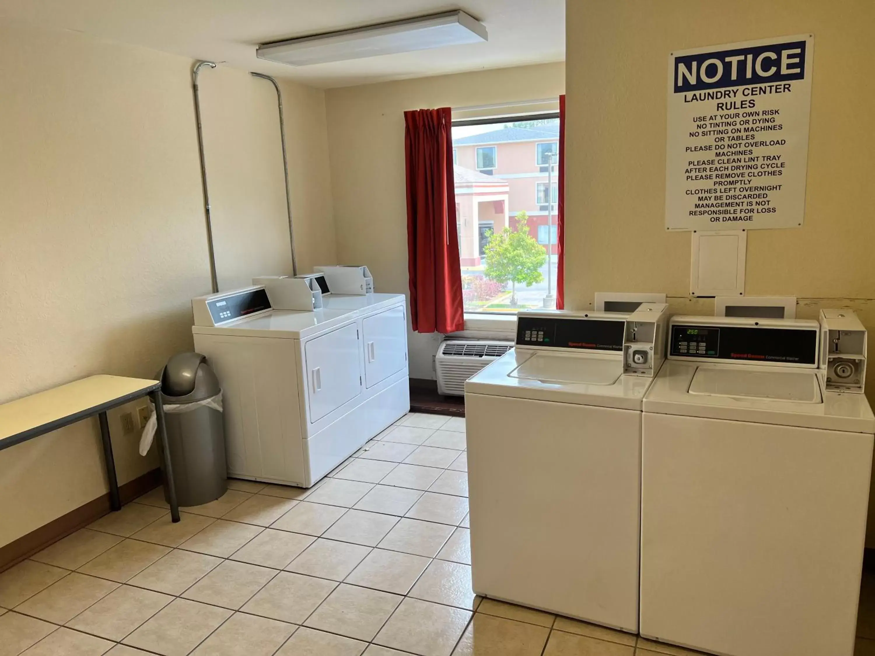 laundry in Motel 6-Biloxi, MS - Ocean Springs