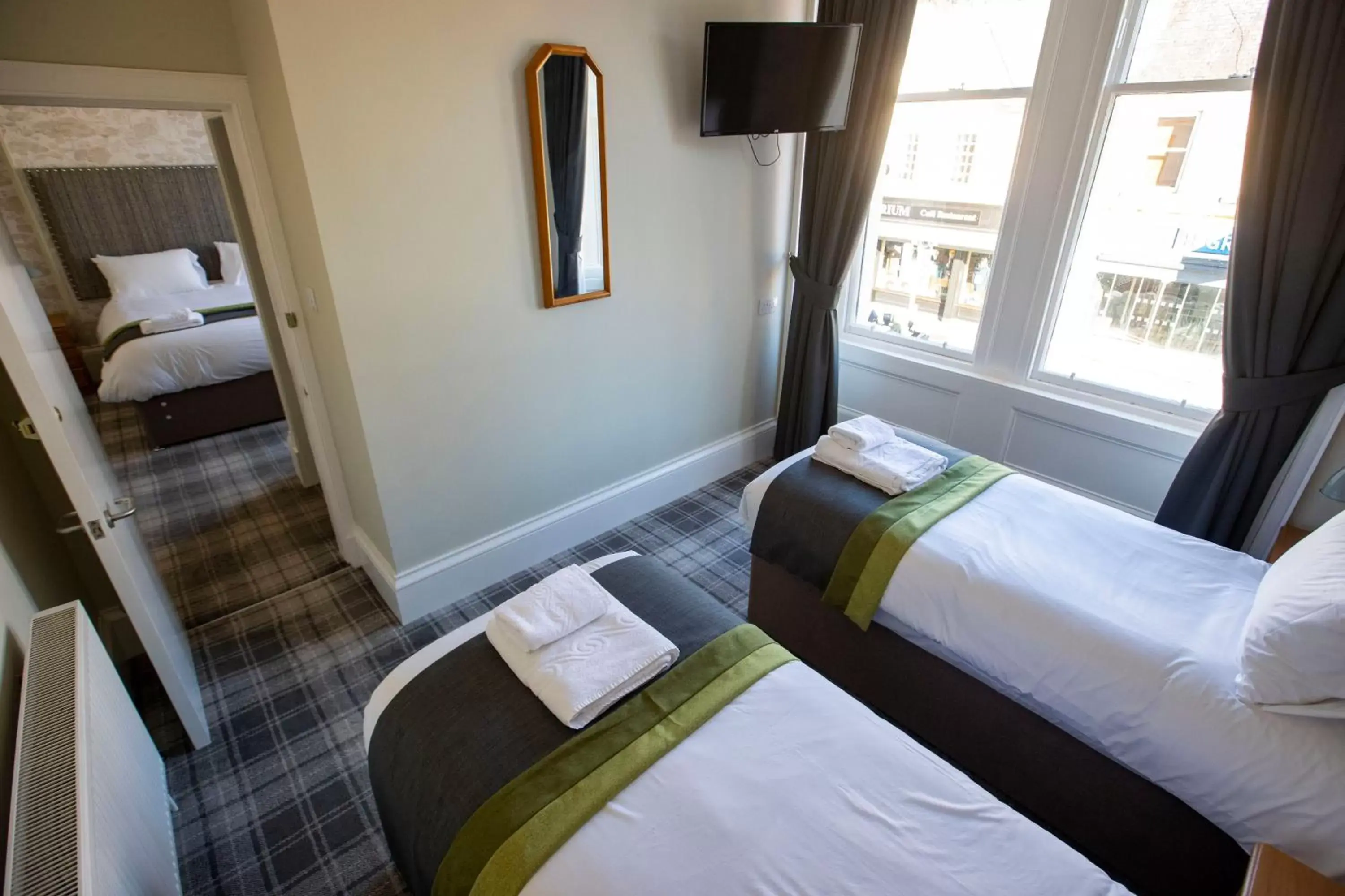 Bedroom, Bed in The Waverley Hotel