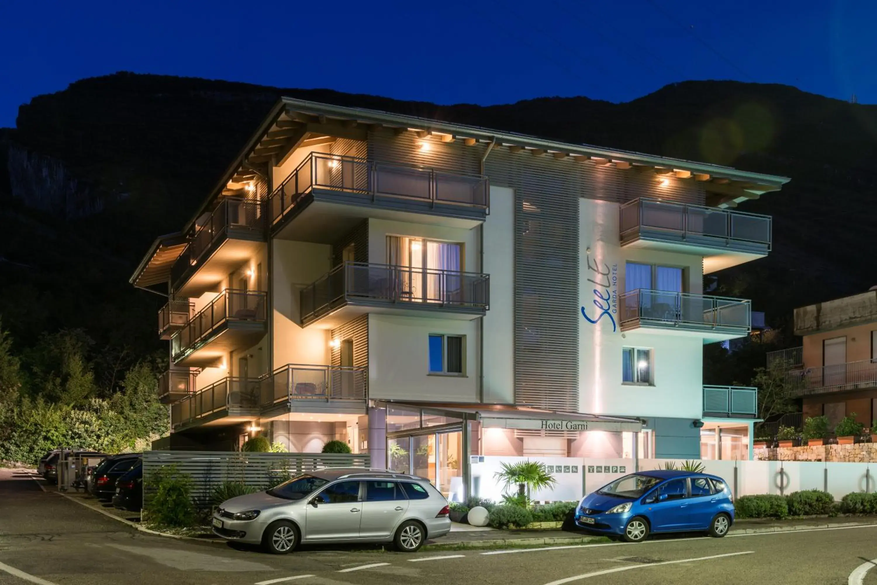 Facade/entrance, Property Building in SeeLE Garda Hotel