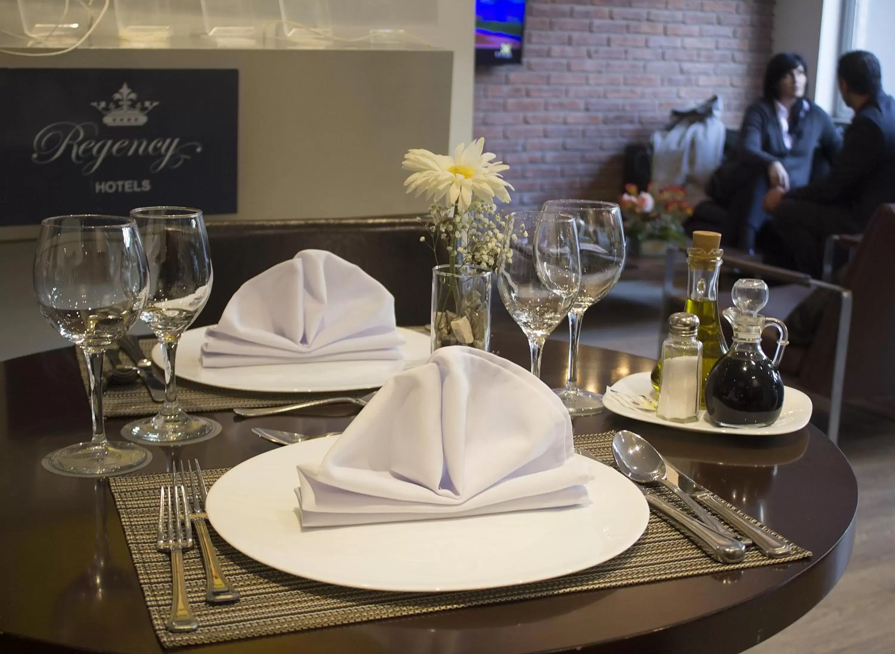 Restaurant/Places to Eat in Regency Golf - Hotel Urbano