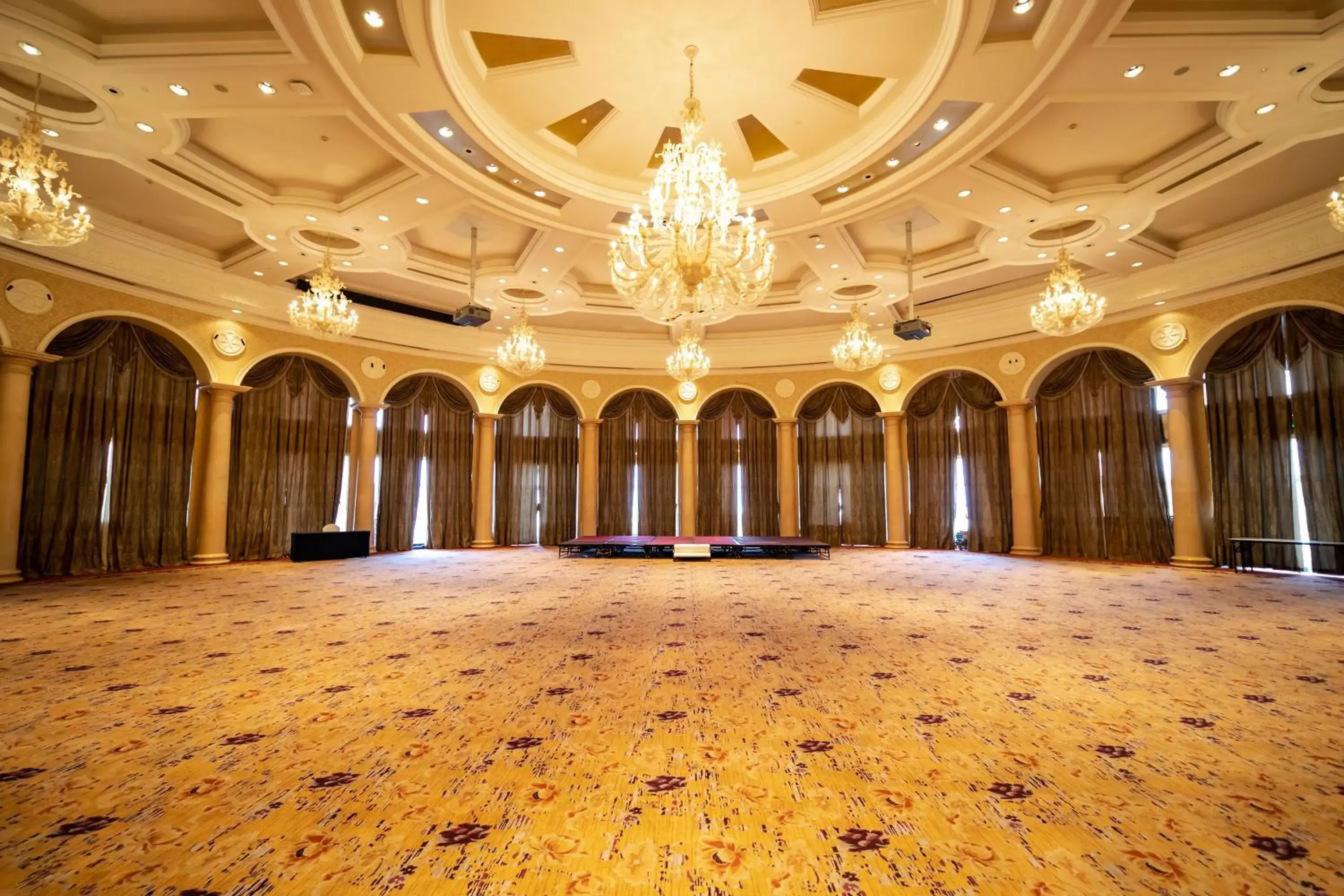 Banquet/Function facilities, Banquet Facilities in Crowne Plaza Ocean Spring Resort, an IHG Hotel