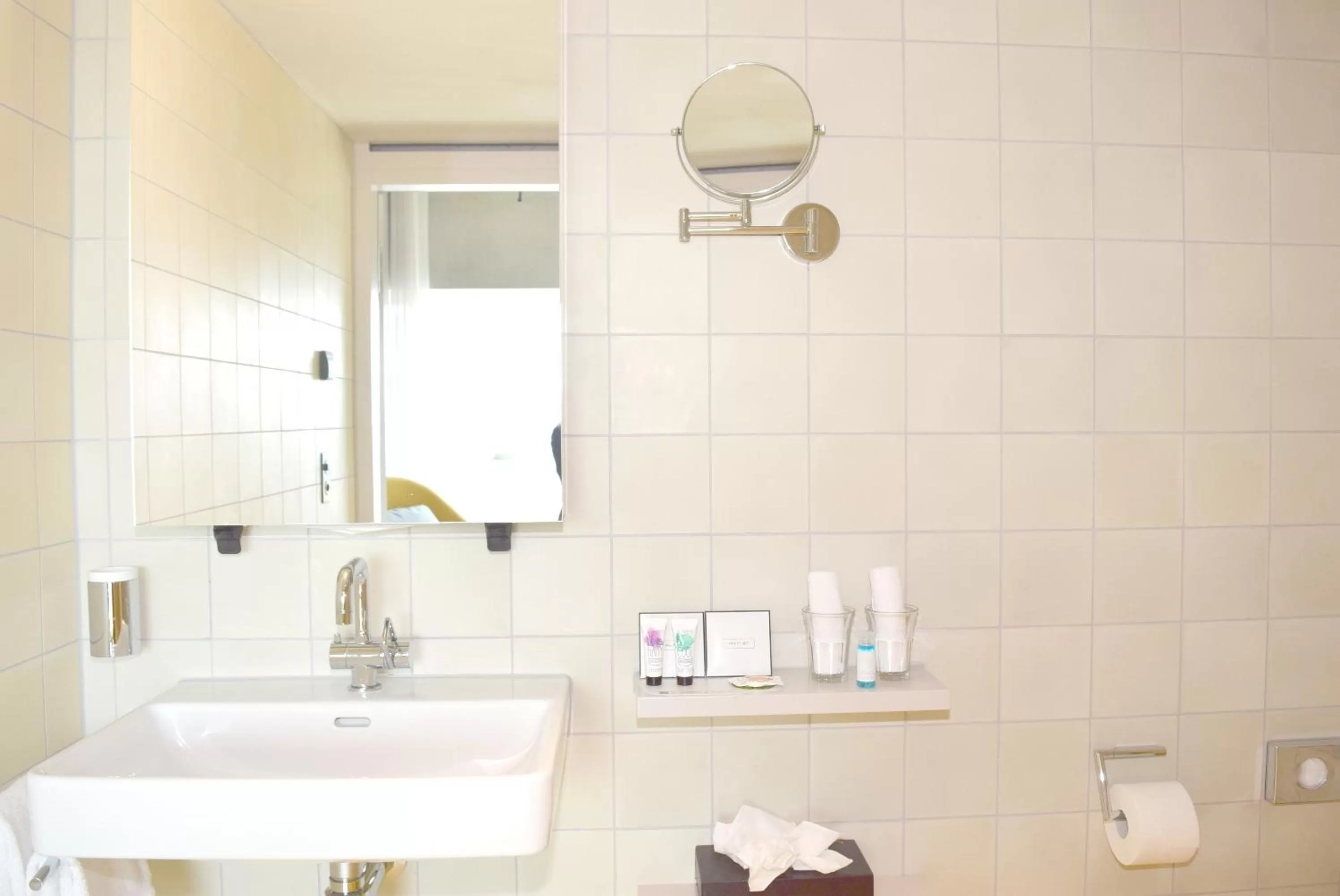Shower in Placid Hotel Design & Lifestyle Zurich