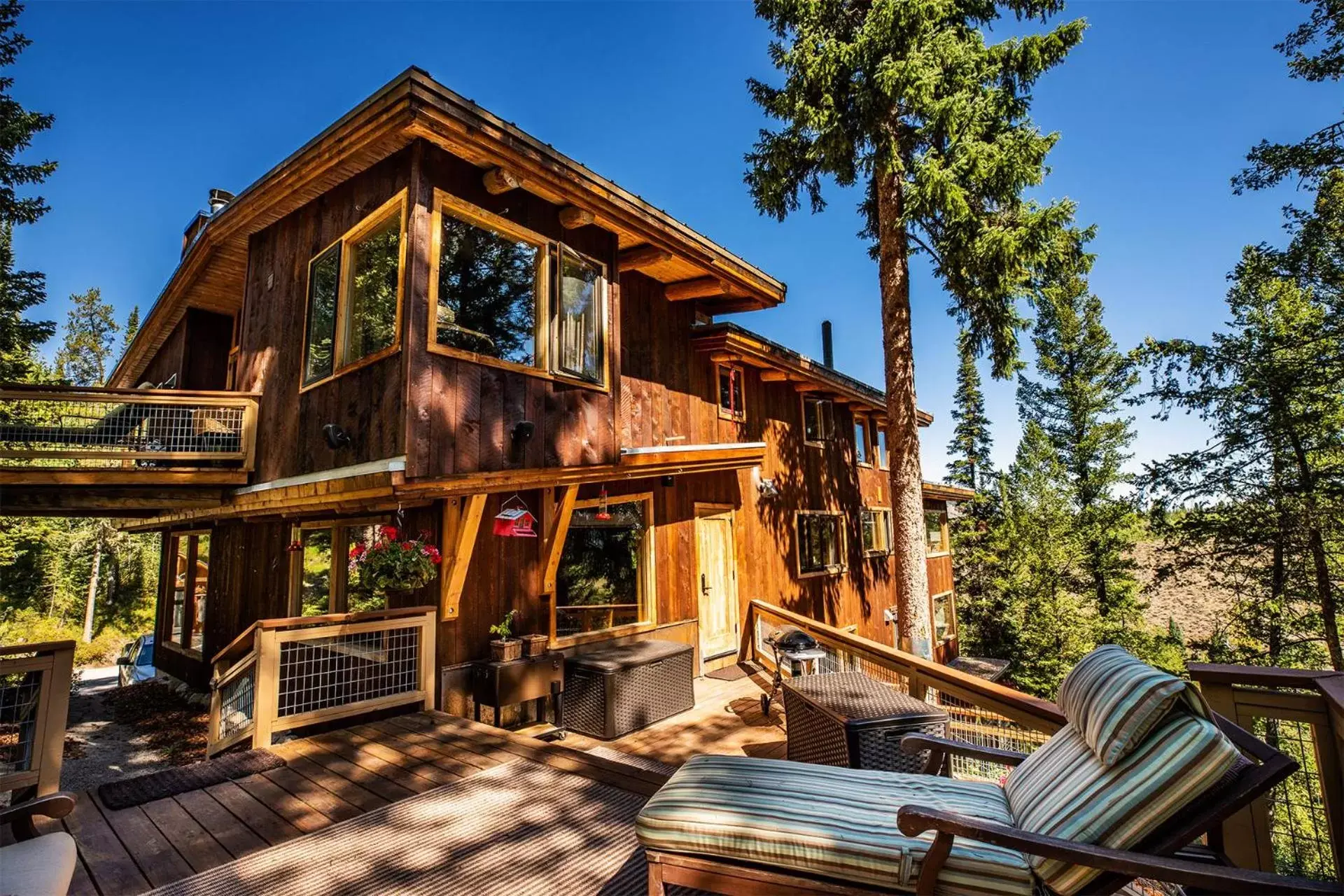 Property Building in Jackson Hole Hideout