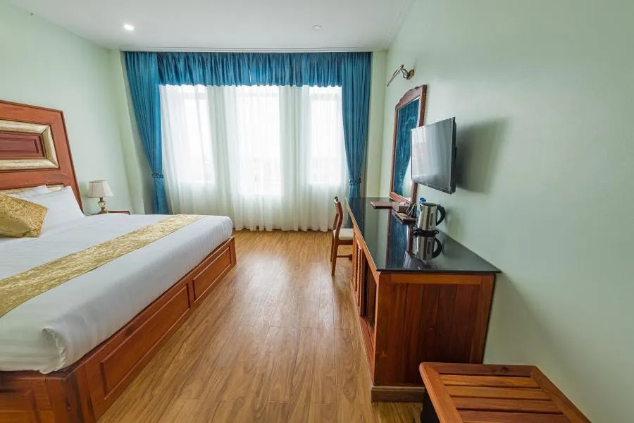 Bed in Kampong Thom Royal Hotel