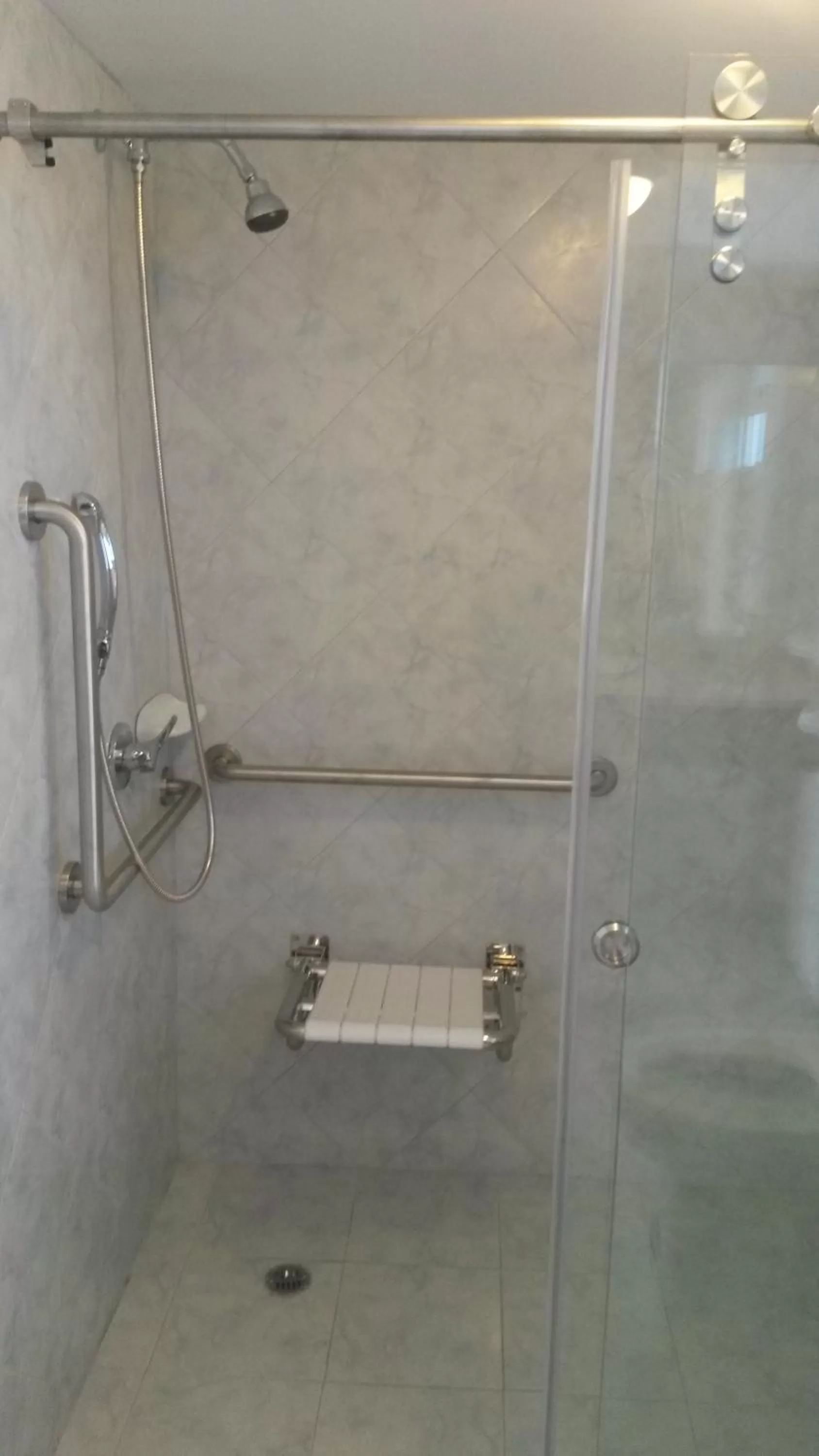 Facility for disabled guests in Hotel Ajavi