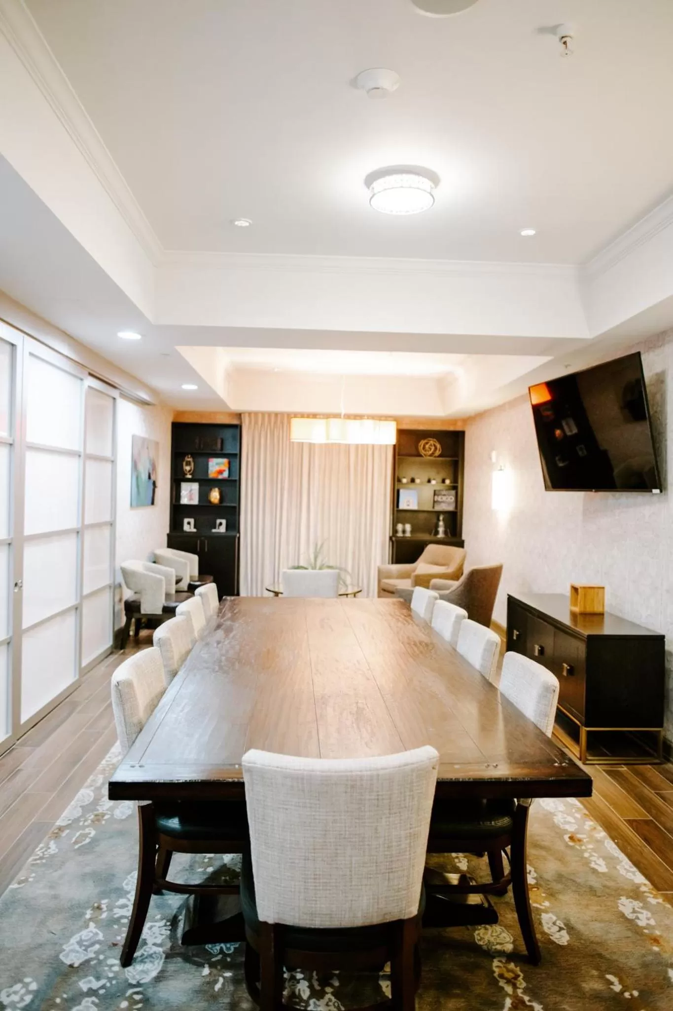 Meeting/conference room in Hotel Indigo San Antonio Riverwalk by IHG