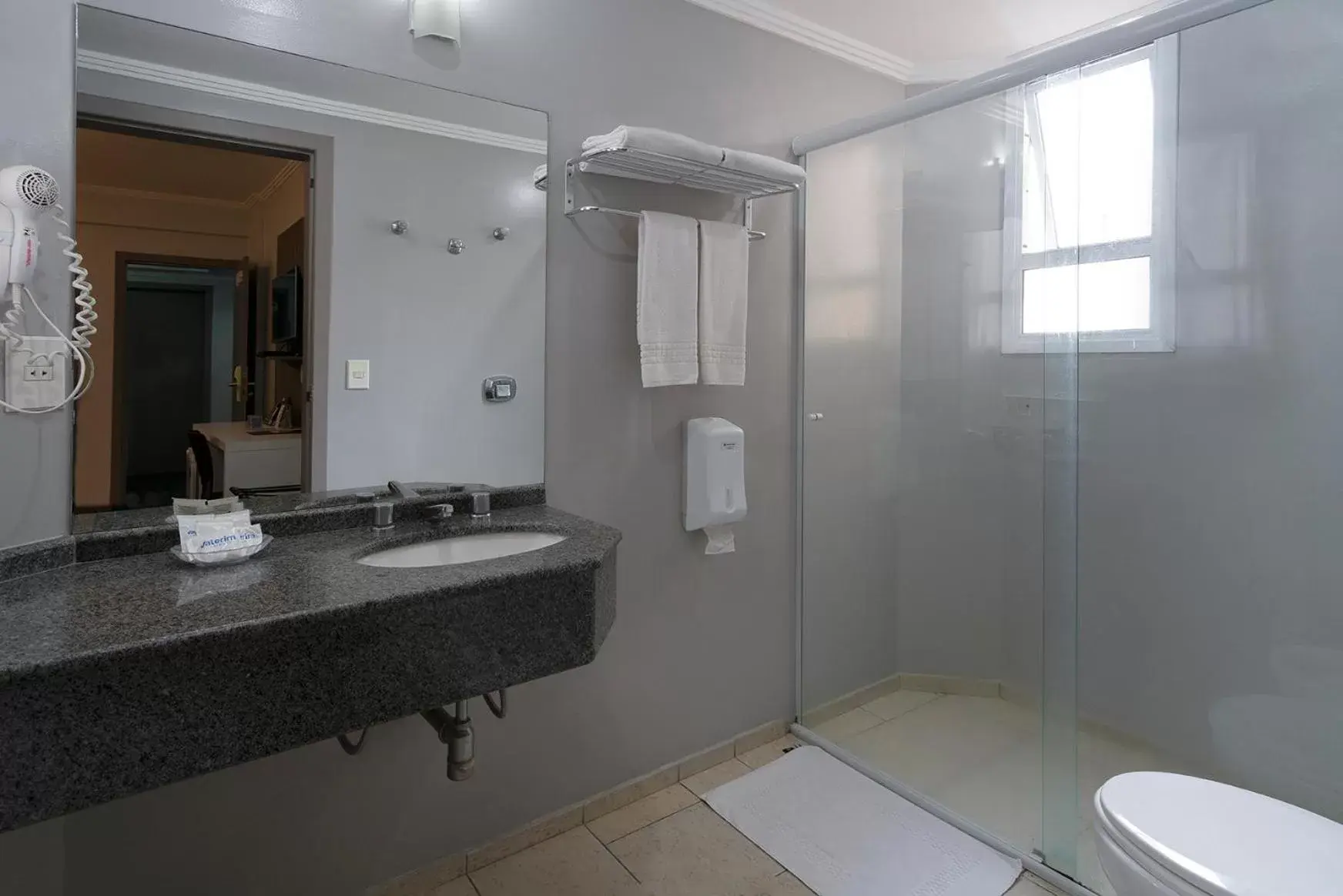 Shower, Bathroom in Valerim Florianópolis