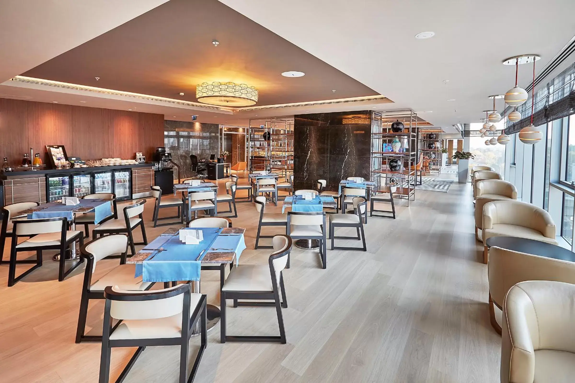 Restaurant/Places to Eat in Wyndham Grand Istanbul Levent