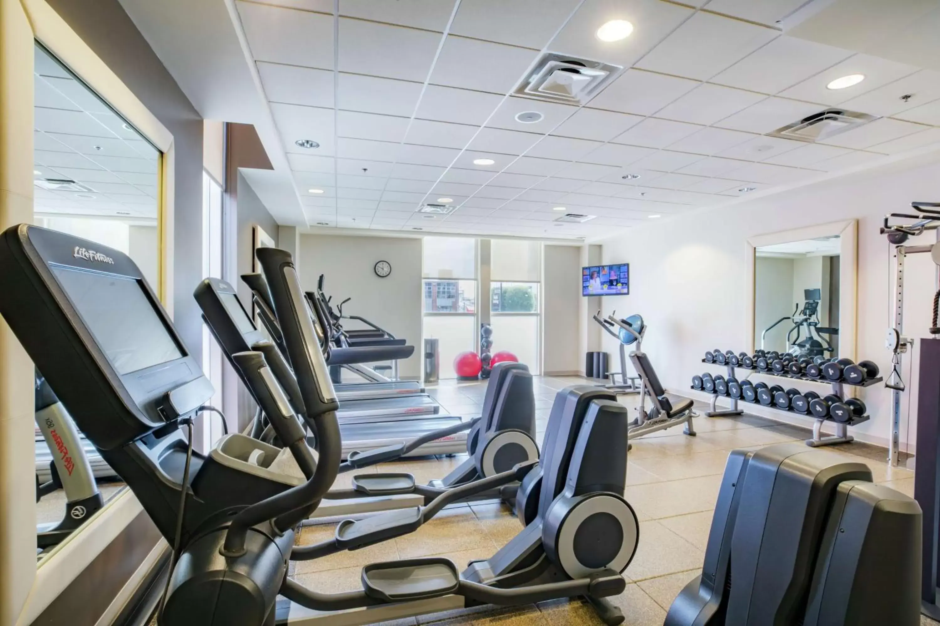 Fitness centre/facilities, Fitness Center/Facilities in Hilton Nashville Downtown