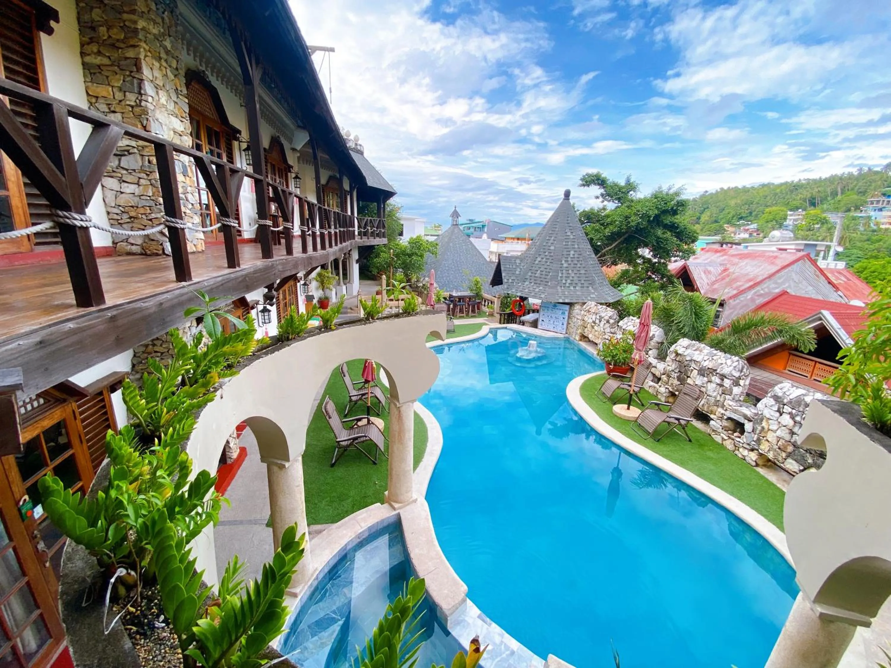 Property building in Tropicana Castle Dive Resort powered by Cocotel
