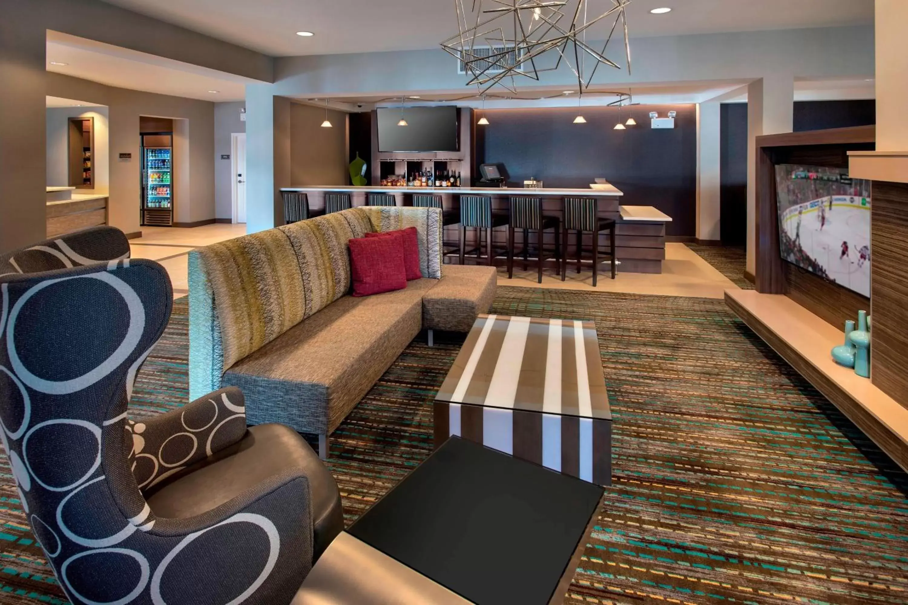 Restaurant/places to eat, Lounge/Bar in Residence Inn by Marriott Boston Bridgewater