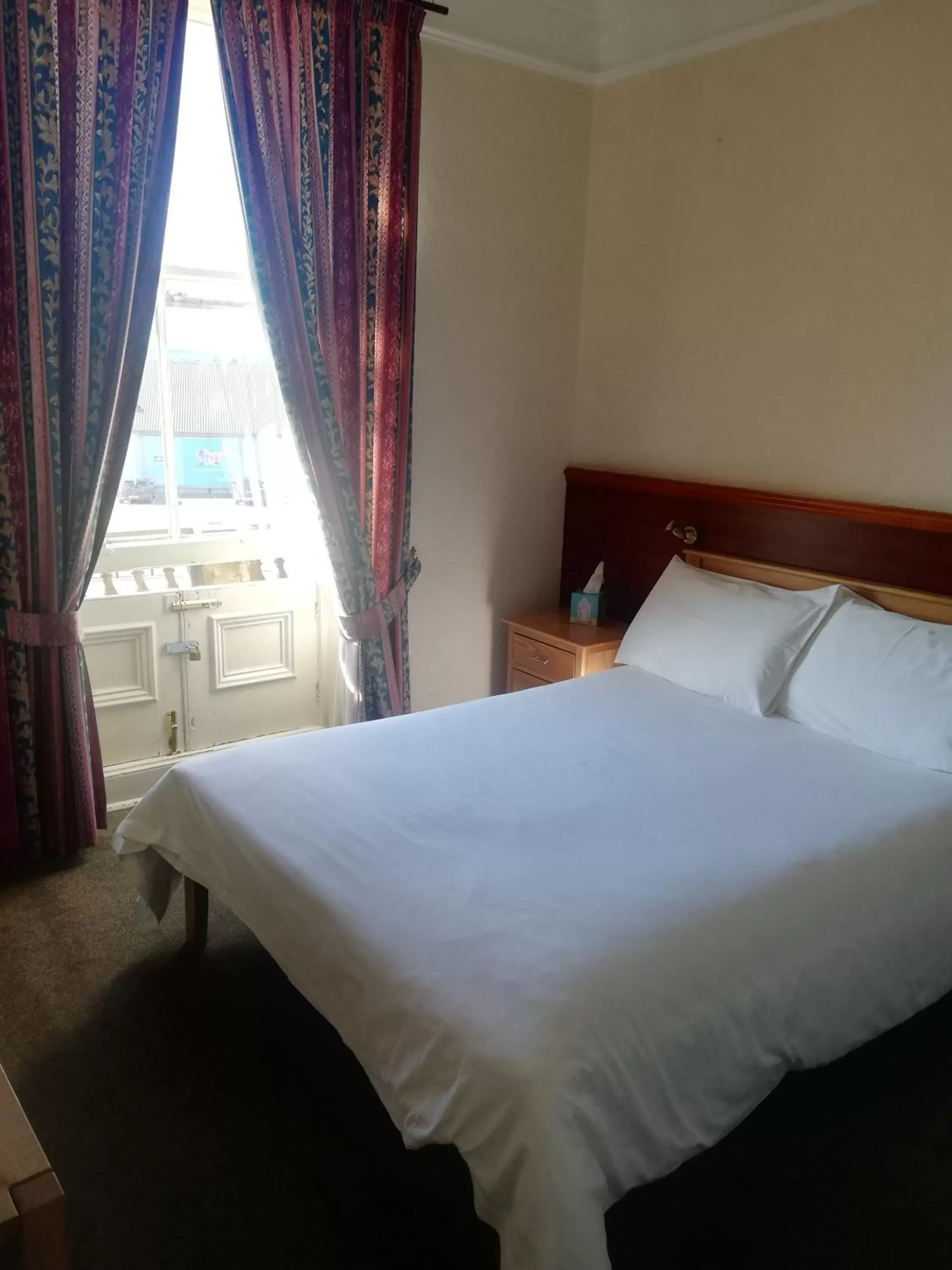 Economy Double Room in The Royal Hotel Elgin