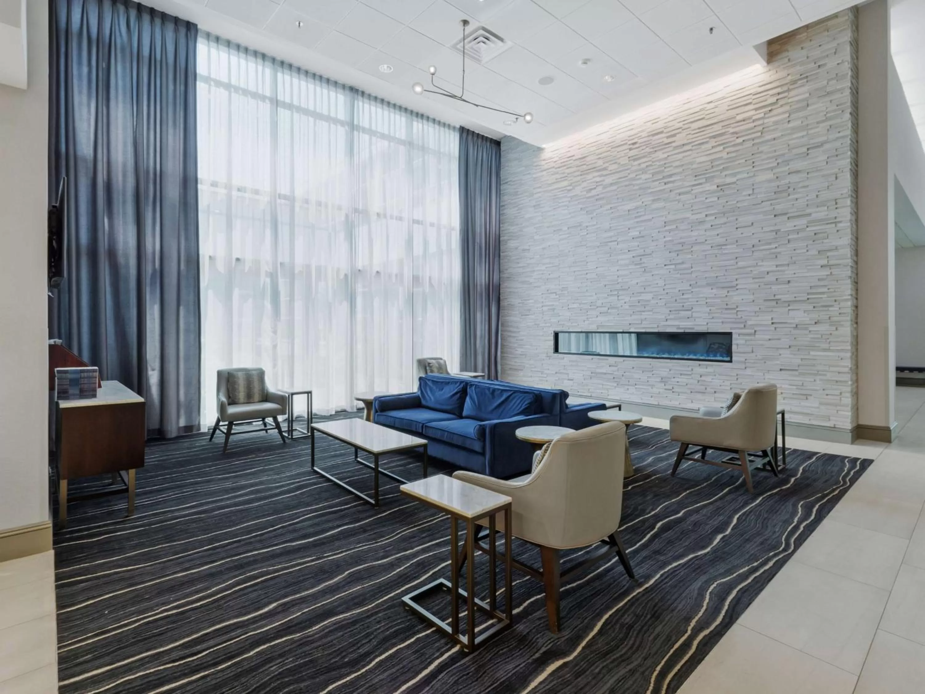 Lobby or reception in DoubleTree by Hilton Charlottesville