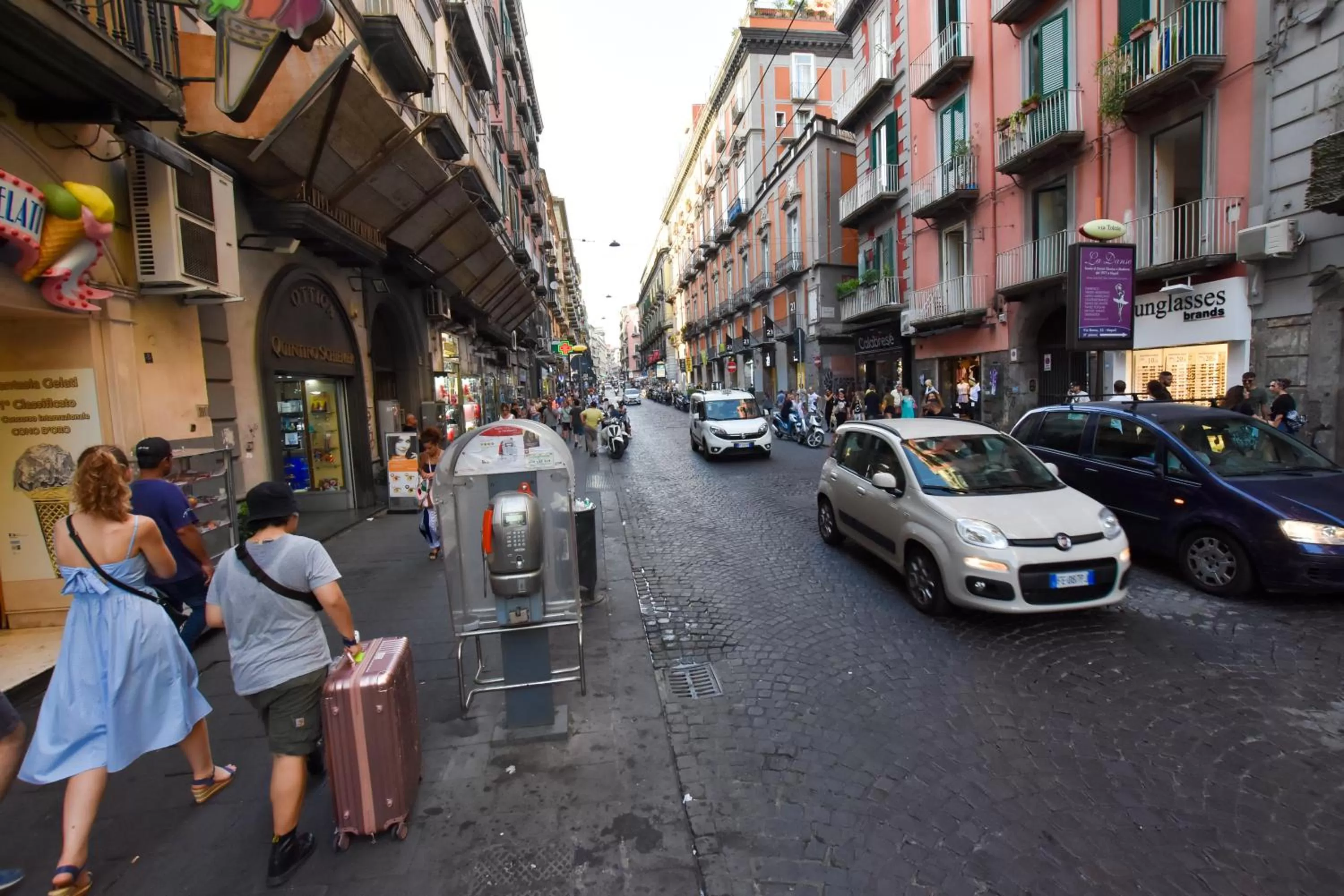 Restaurant/places to eat in Domus Borbonica