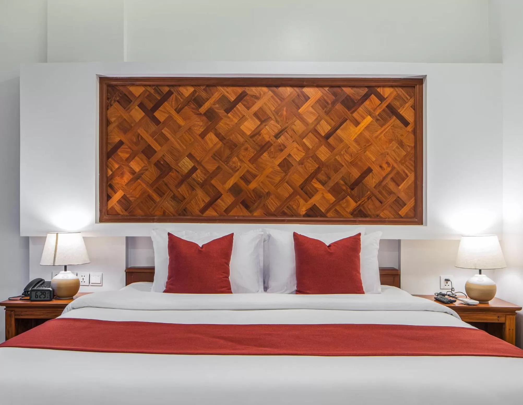 Property building, Bed in Homewood Hotel