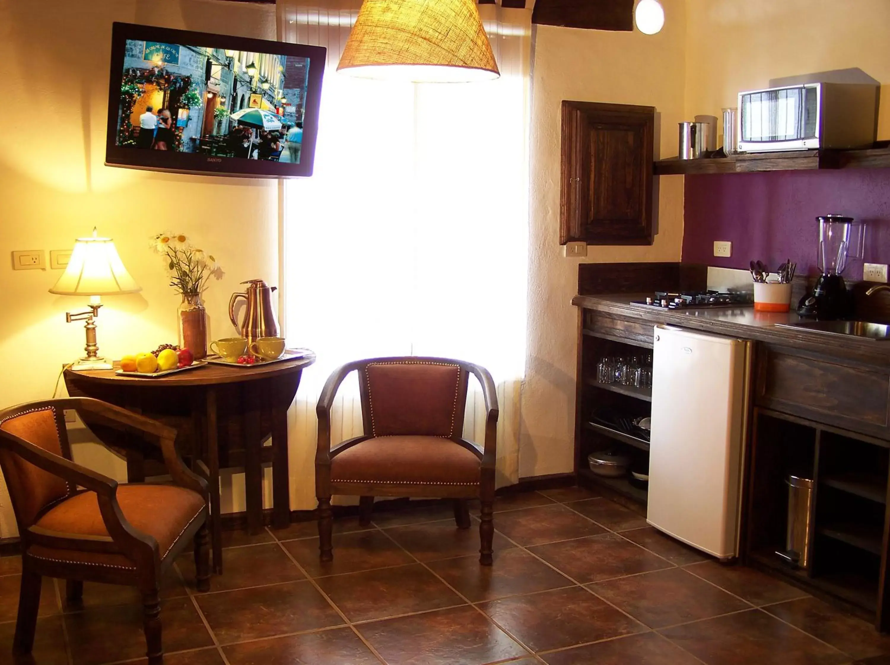 Photo of the whole room, Kitchen/Kitchenette in Hotel Villa Cassis