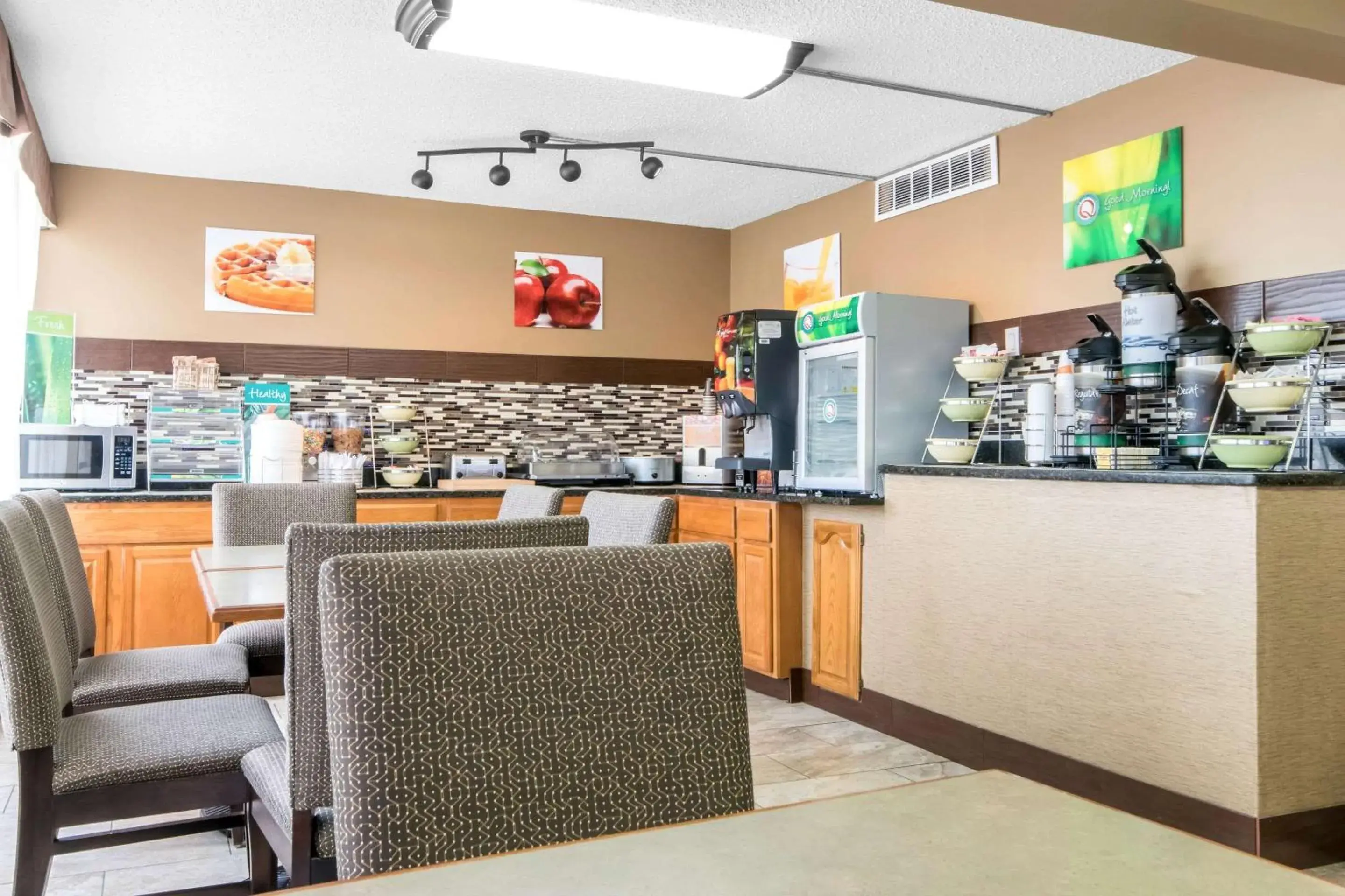 Restaurant/Places to Eat in Quality Inn & Suites - Horse Cave