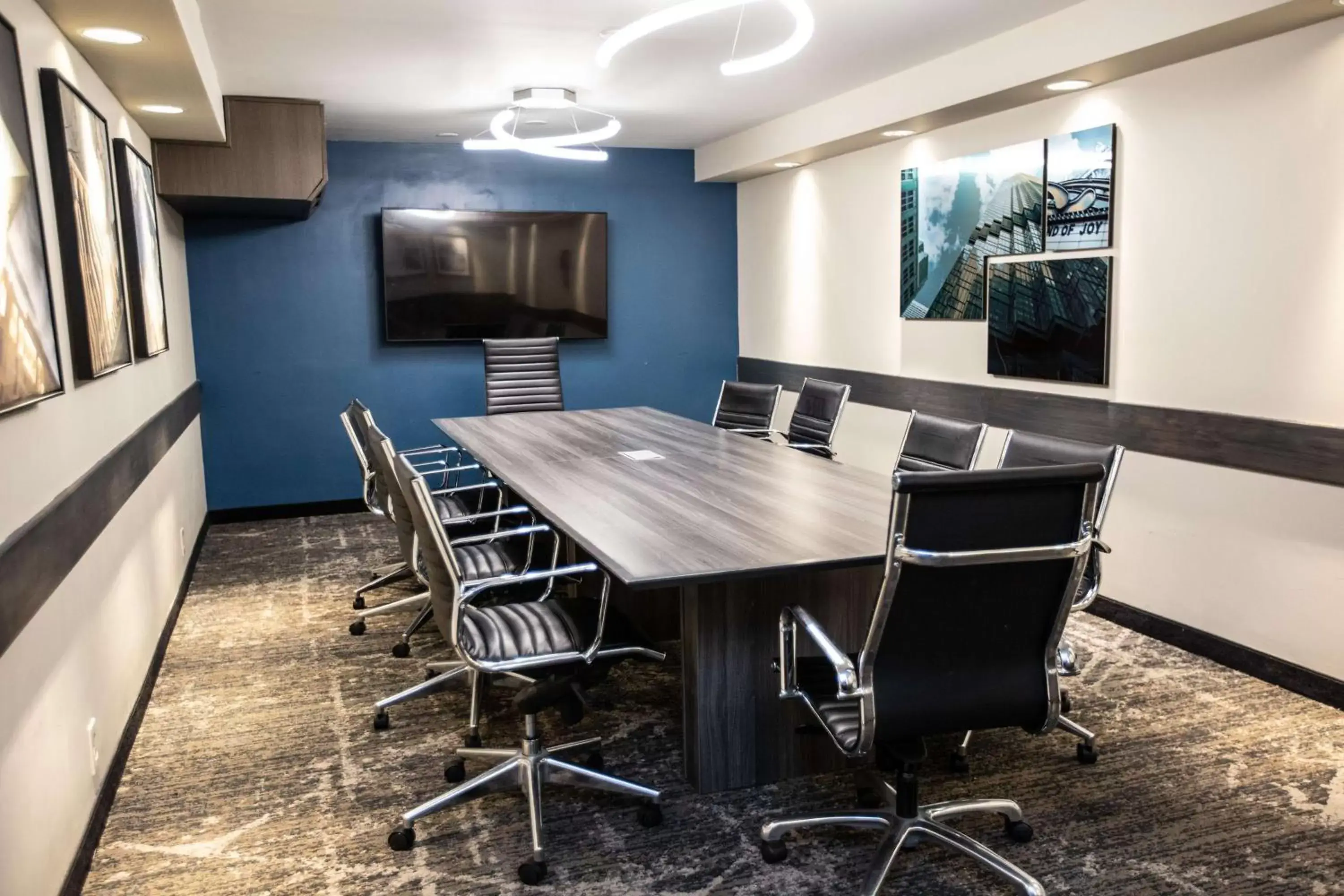 Meeting/conference room in DoubleTree by Hilton Roseville Minneapolis
