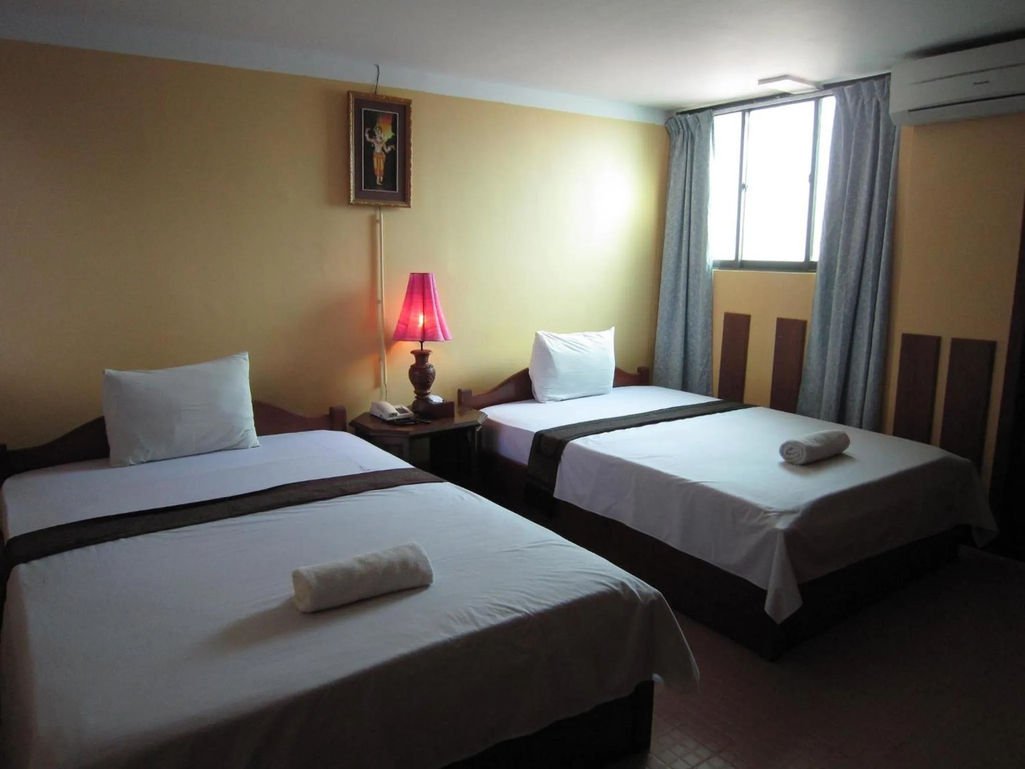 Bedroom in Star Wood Inn