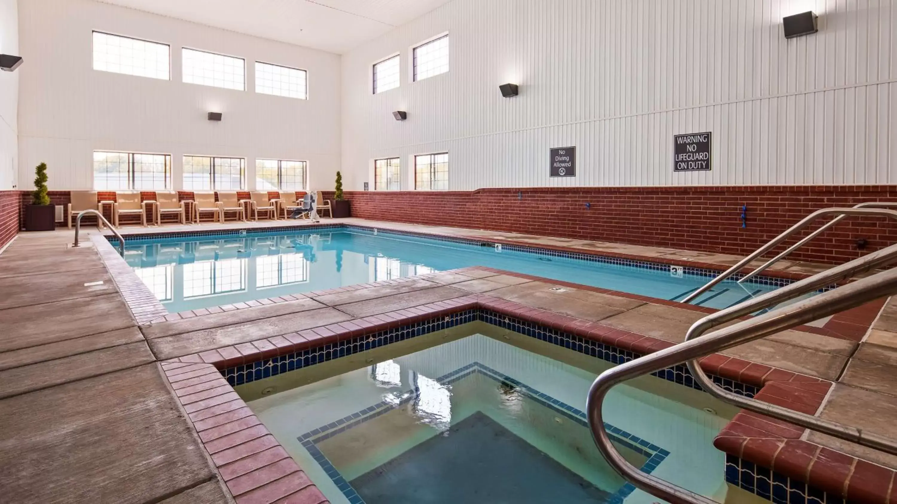 On site, Swimming Pool in Best Western Plus Oklahoma City Yukon