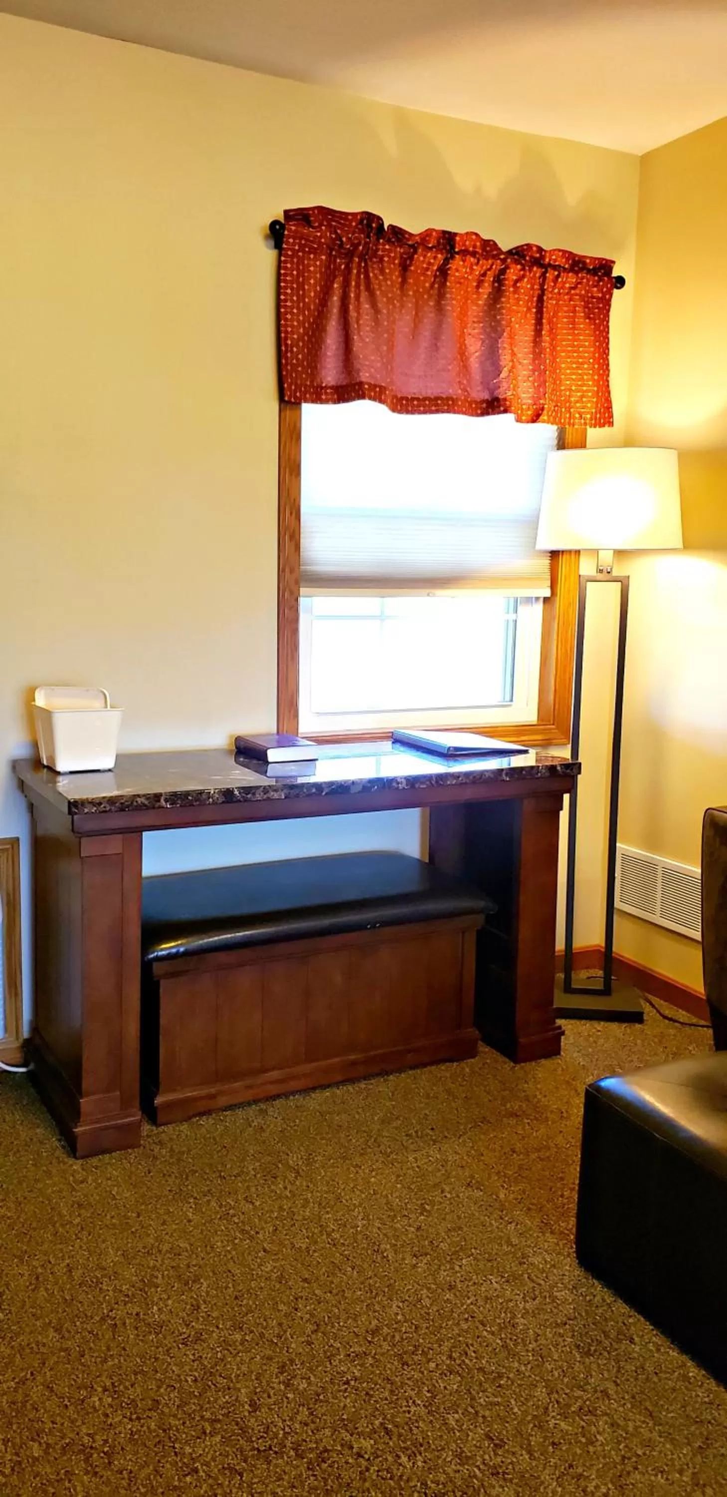 Off site, Bed in Berlin Heritage Inn