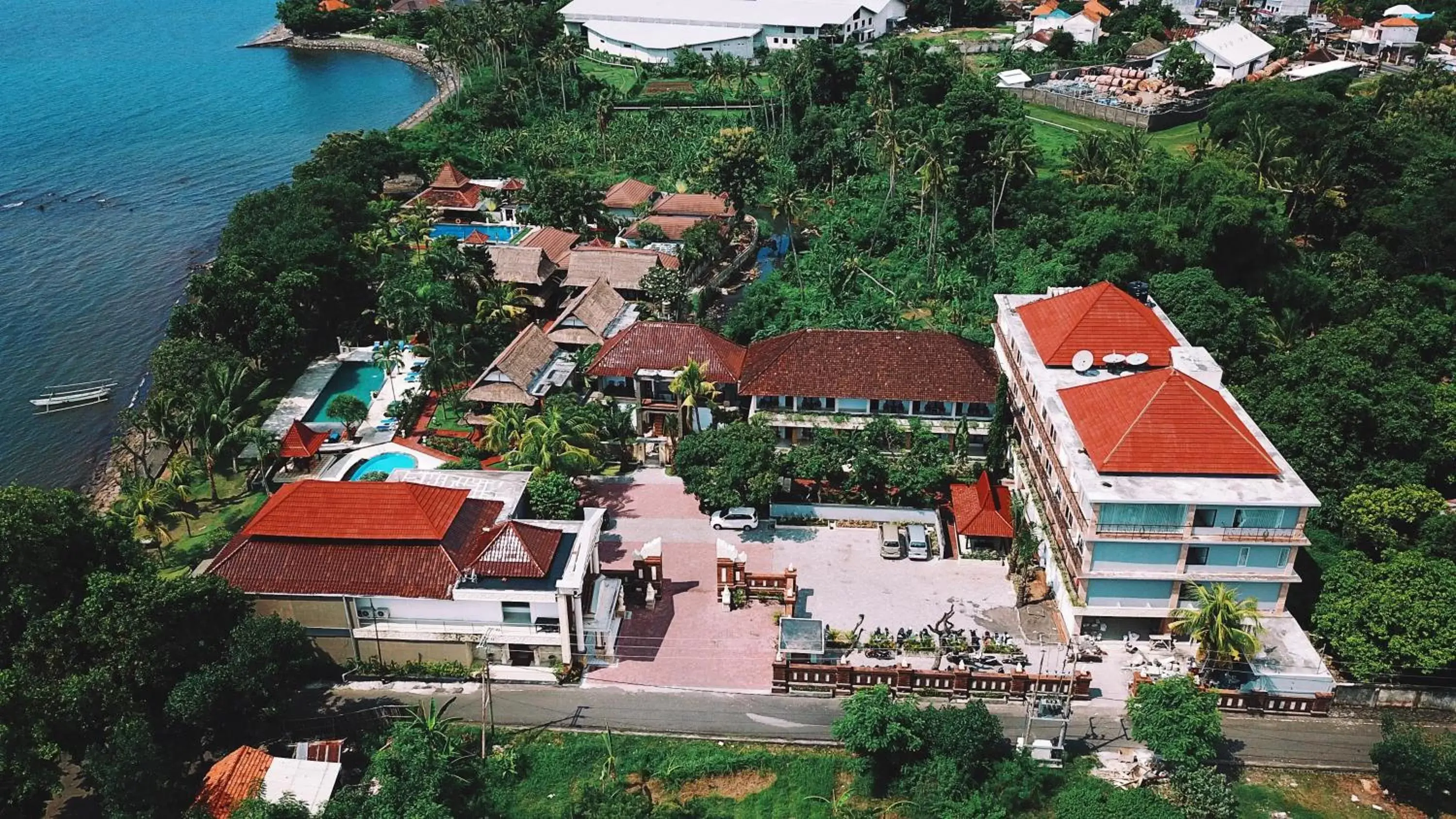 Property building, Bird's-eye View in Puri Saron Hotel Baruna Beach Lovina