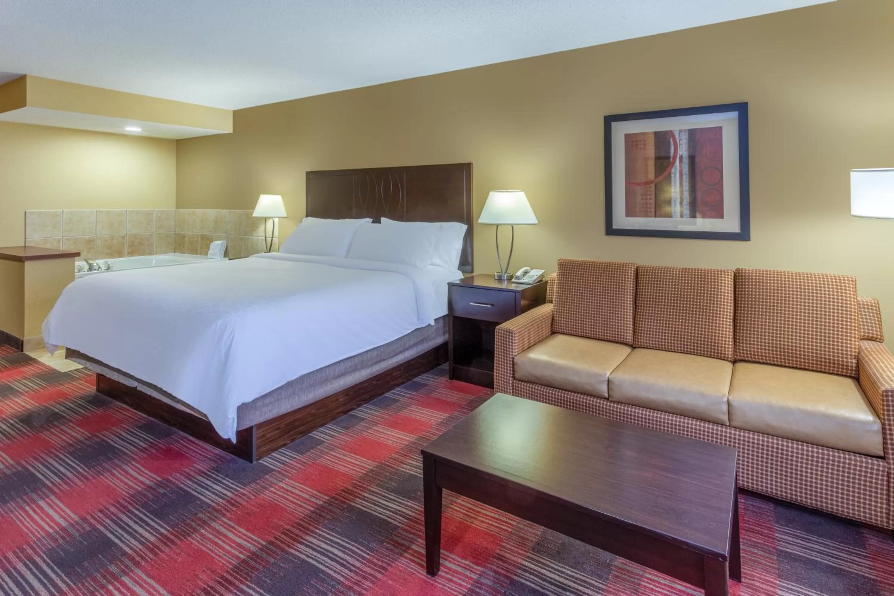 Bed in Holiday Inn Express Hotel & Suites Bowling Green by IHG