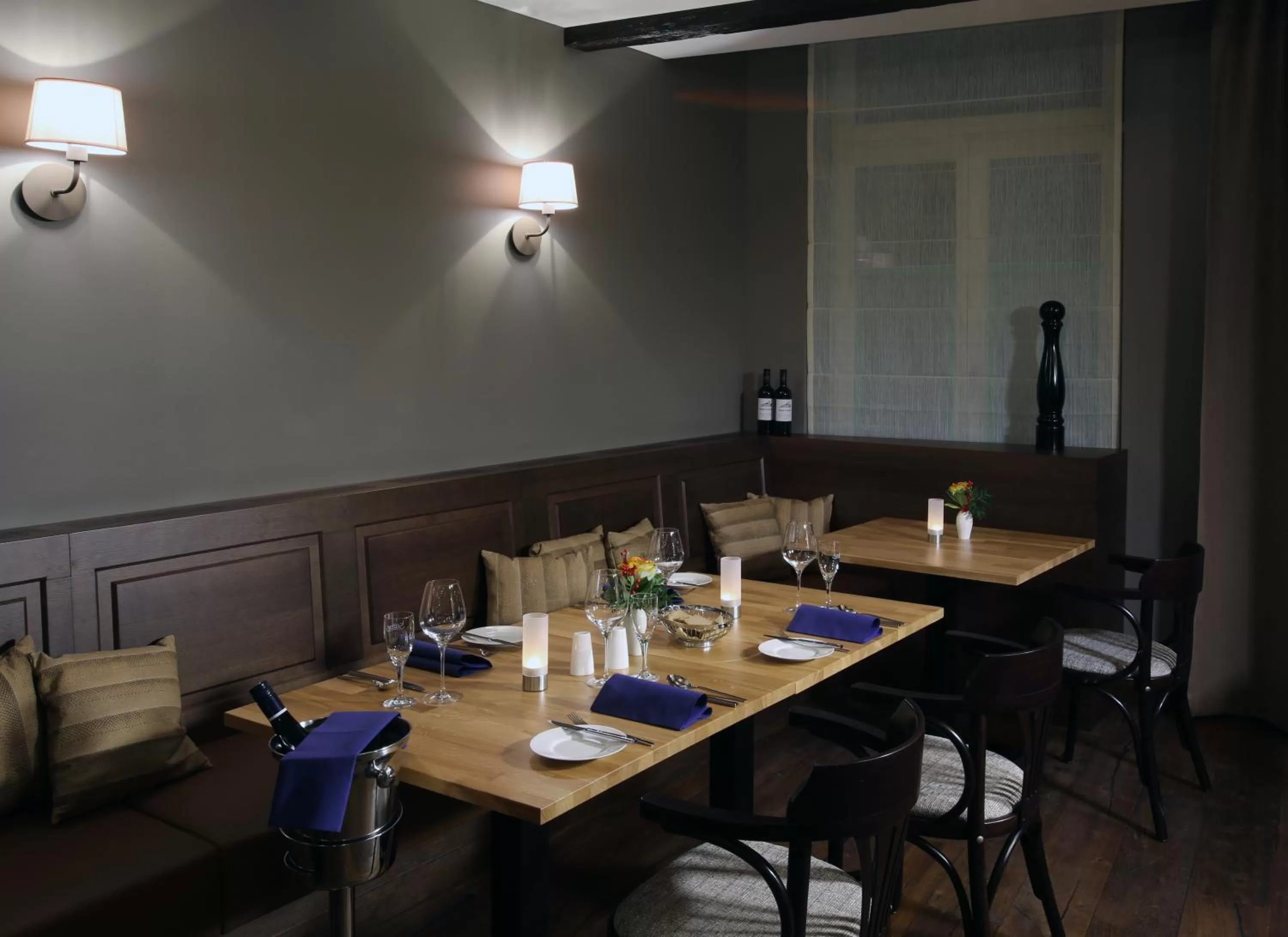 Restaurant/places to eat in Hotel Am Fischmarkt