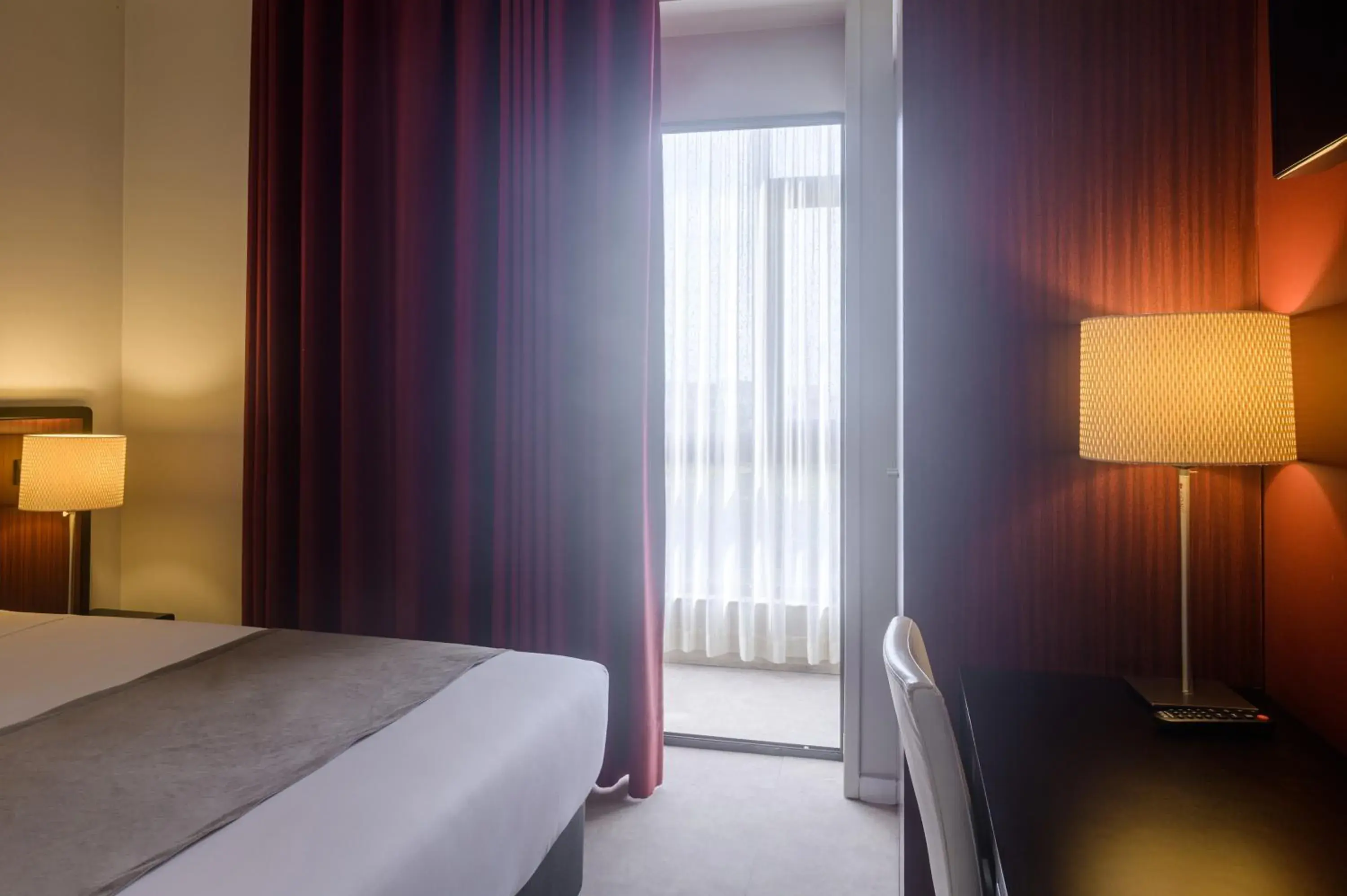 Bed in Hotel Torre Mar