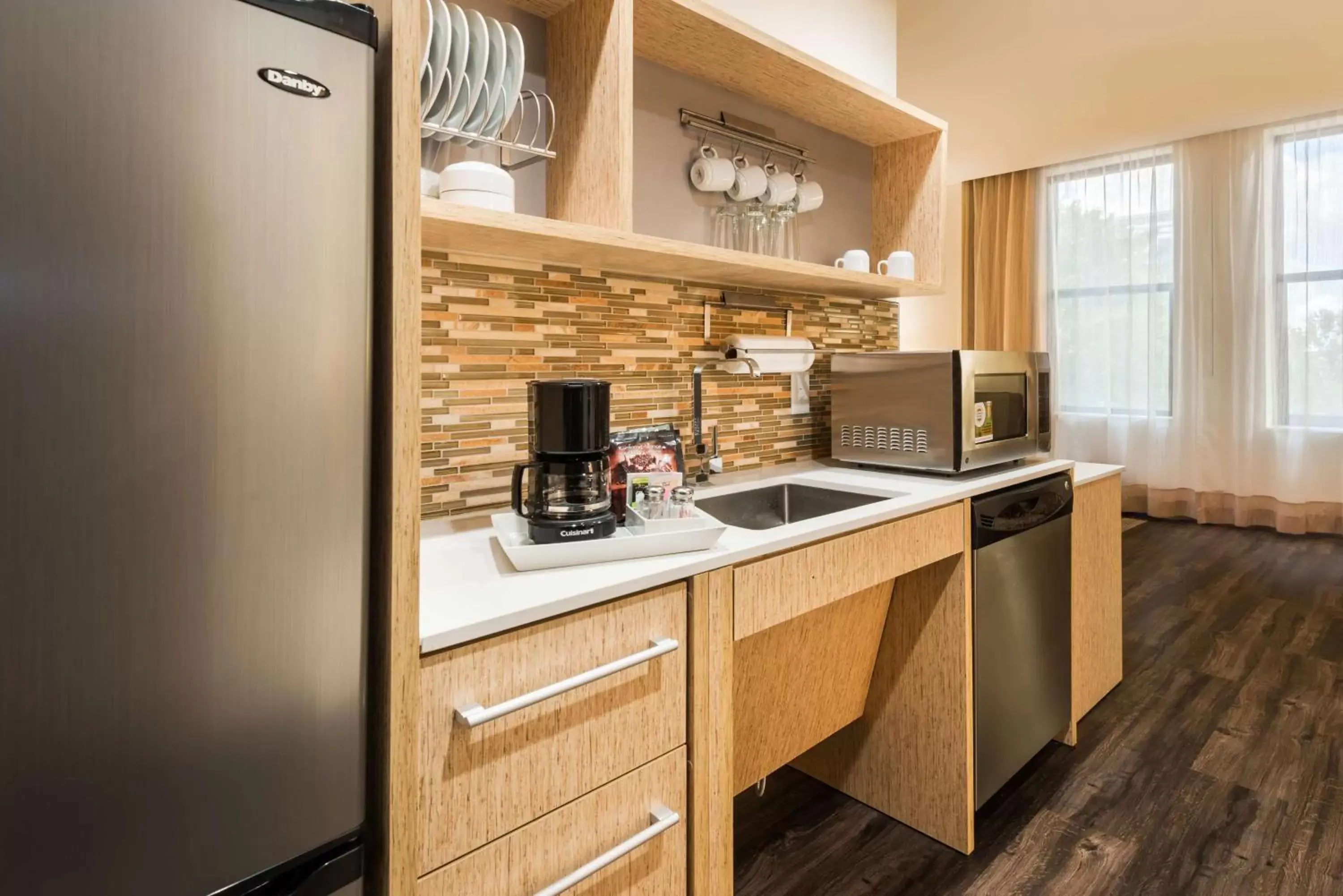 Kitchen or kitchenette, Kitchen/Kitchenette in Home2 Suites by Hilton Atlanta Downtown