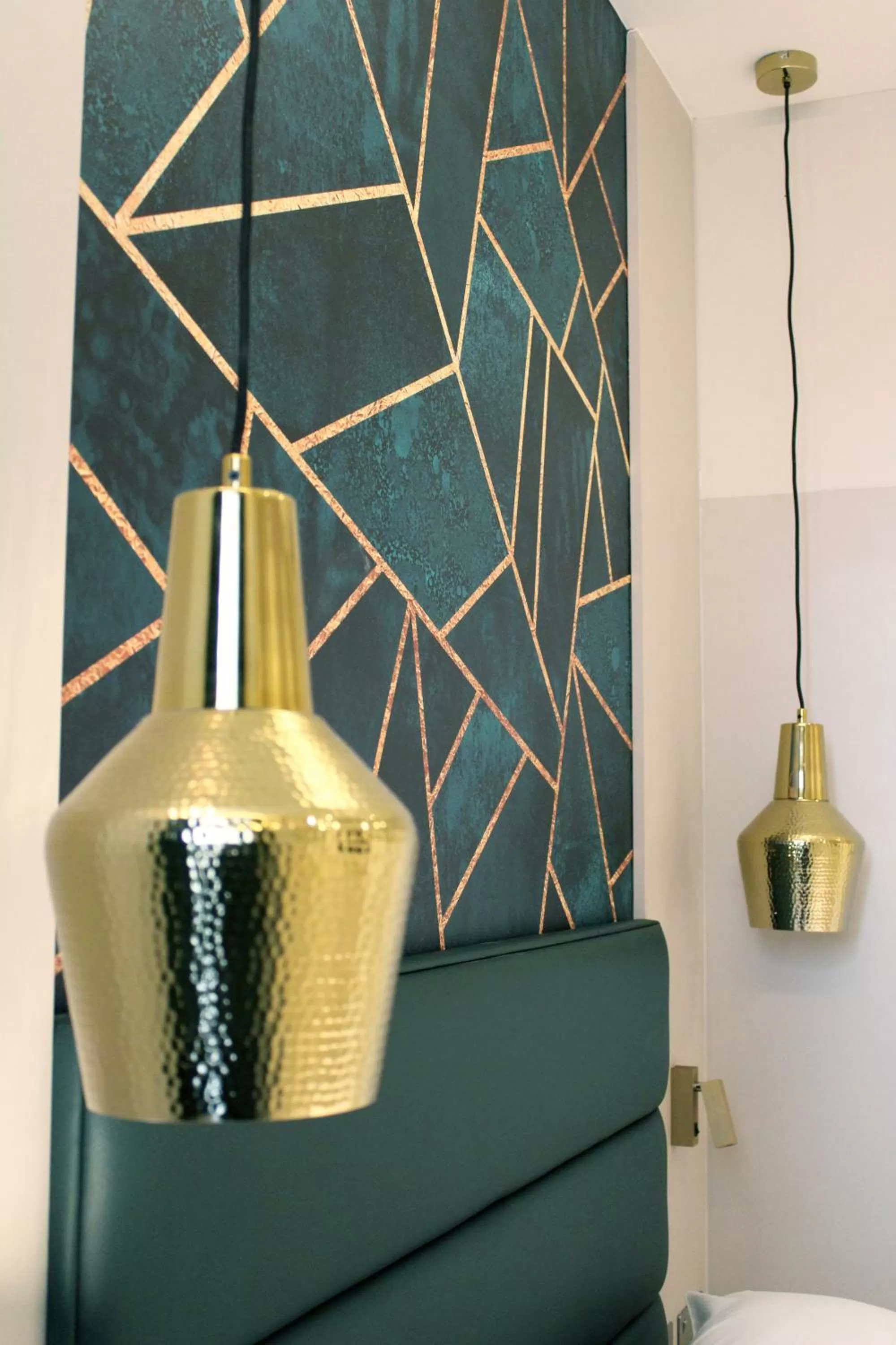 Bed in West End Lane II