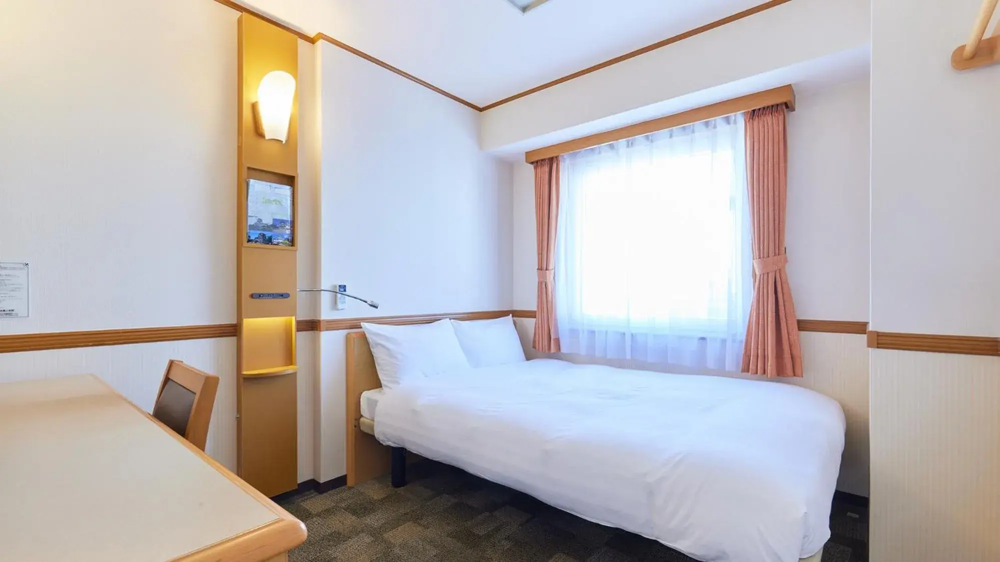 Bedroom, Bed in Toyoko Inn Osaka JR Noda Ekimae