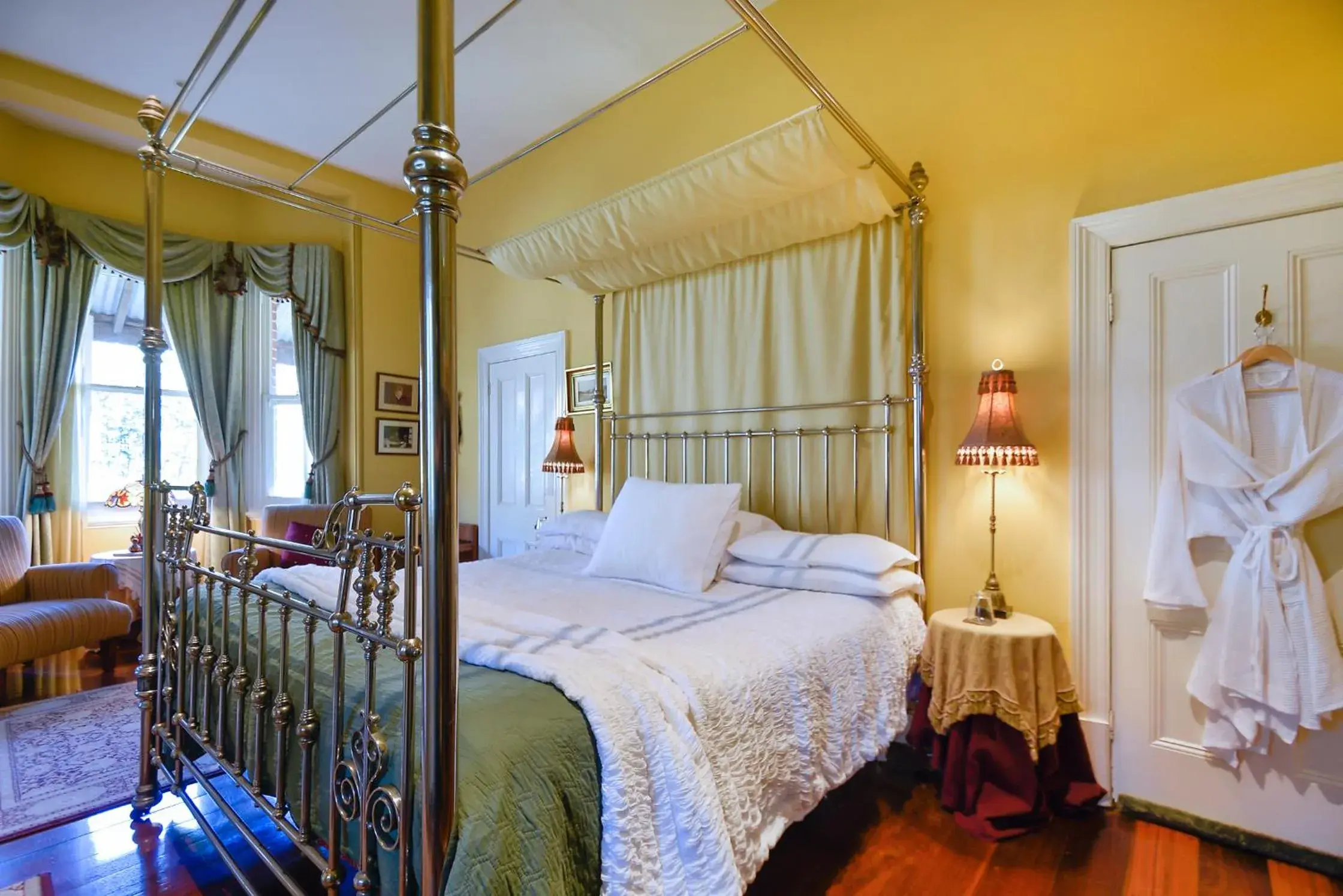 Bedroom, Bed in Ford House Retreat