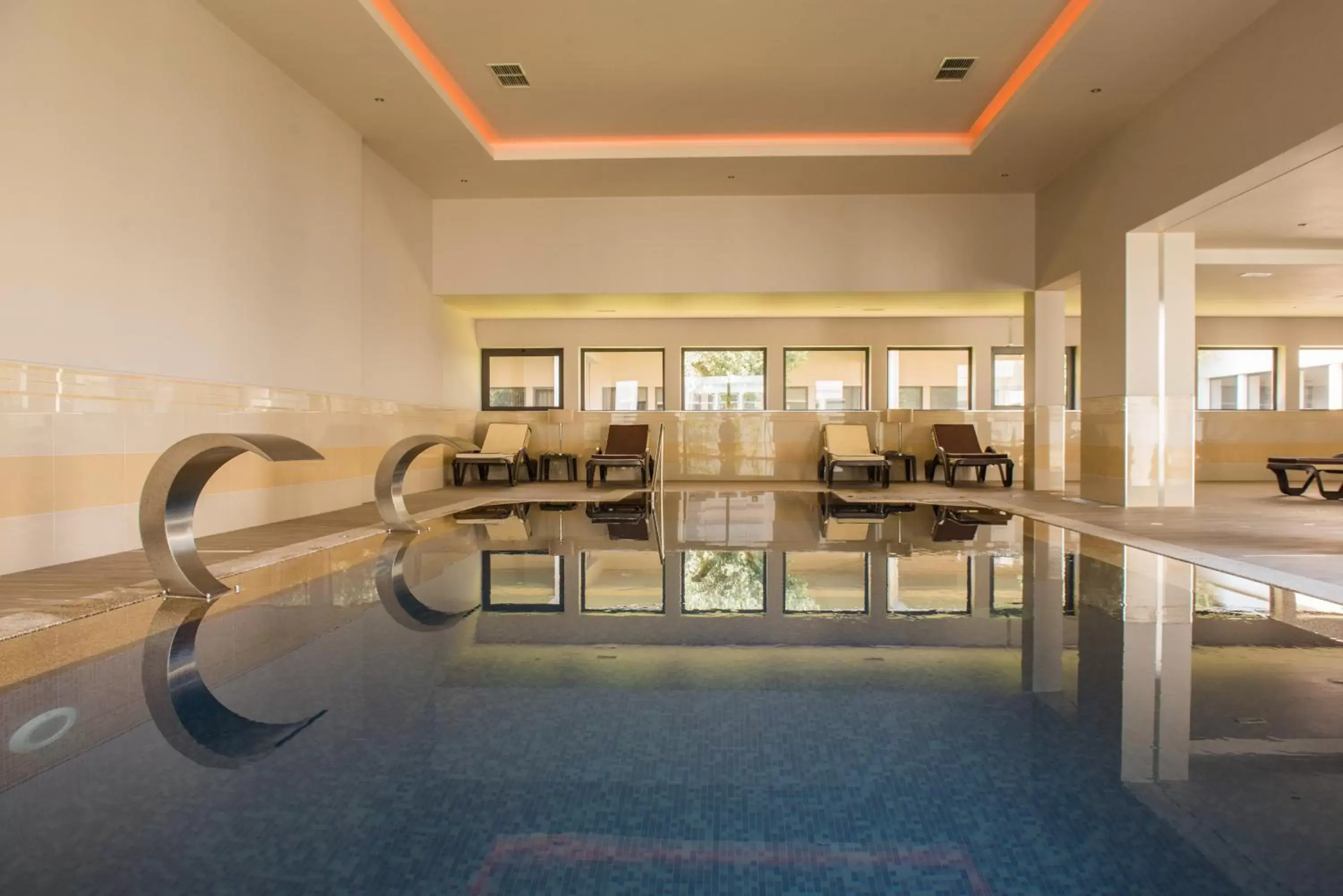 Spa and wellness centre/facilities, Swimming Pool in Vila Gale Collection Braga