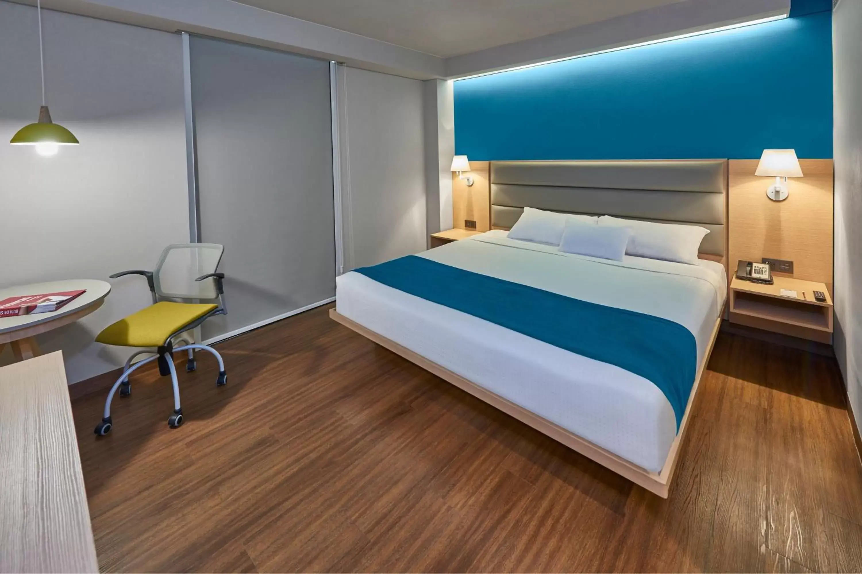 Photo of the whole room, Bed in City Express Suites by Marriott Anzures