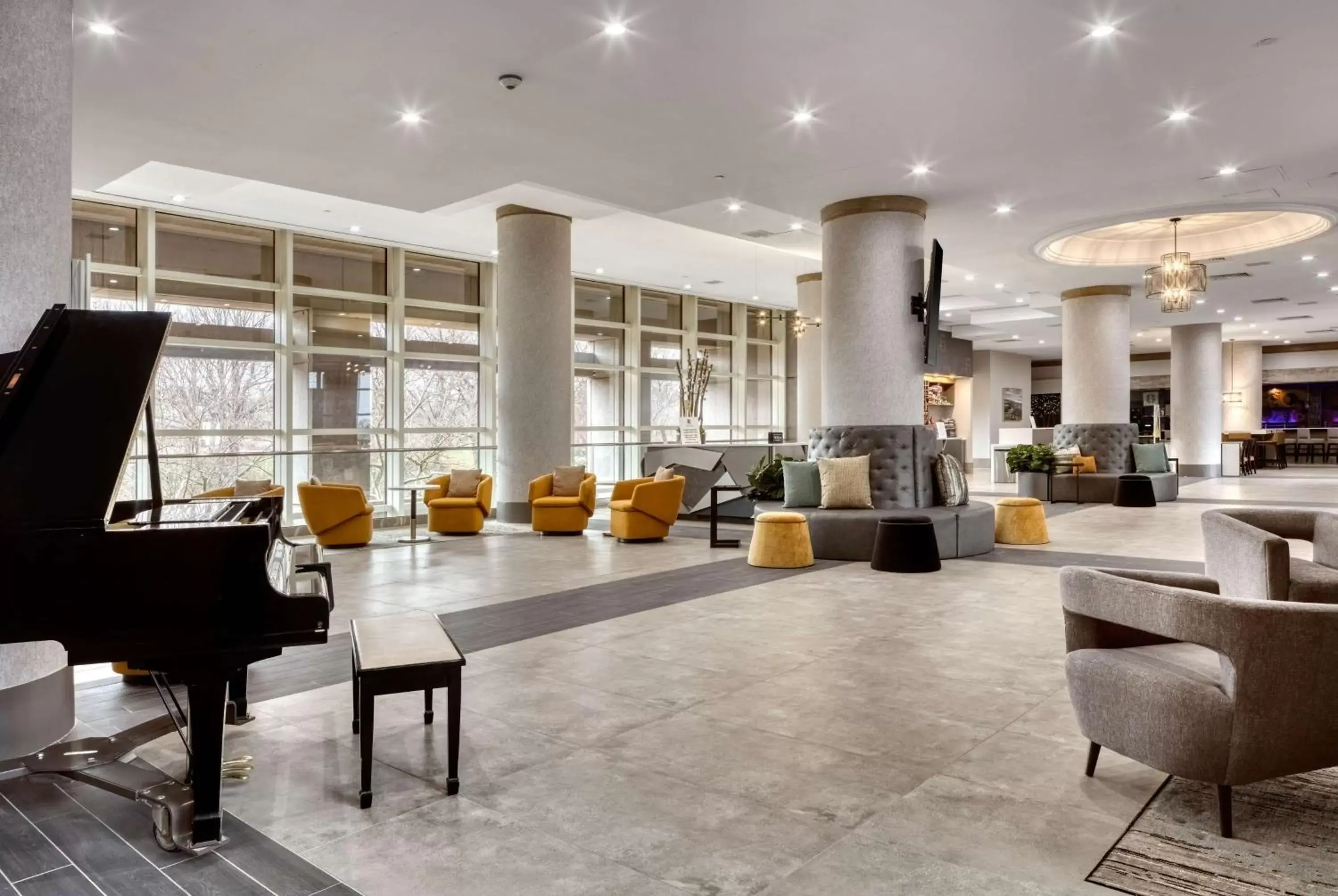 Lobby or reception in DoubleTree by Hilton Tulsa at Warren Place