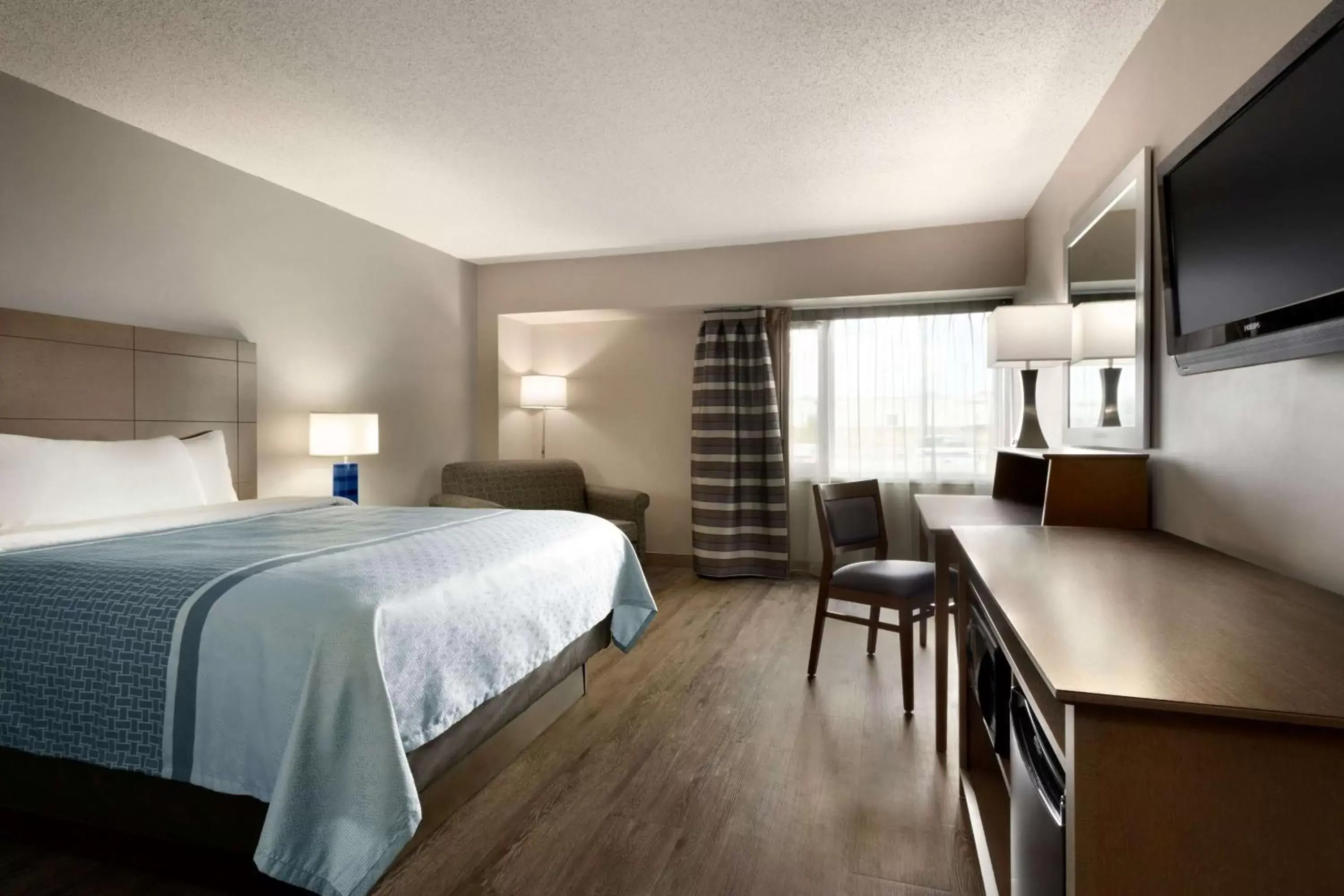 Photo of the whole room in Travelodge Hotel by Wyndham Saskatoon