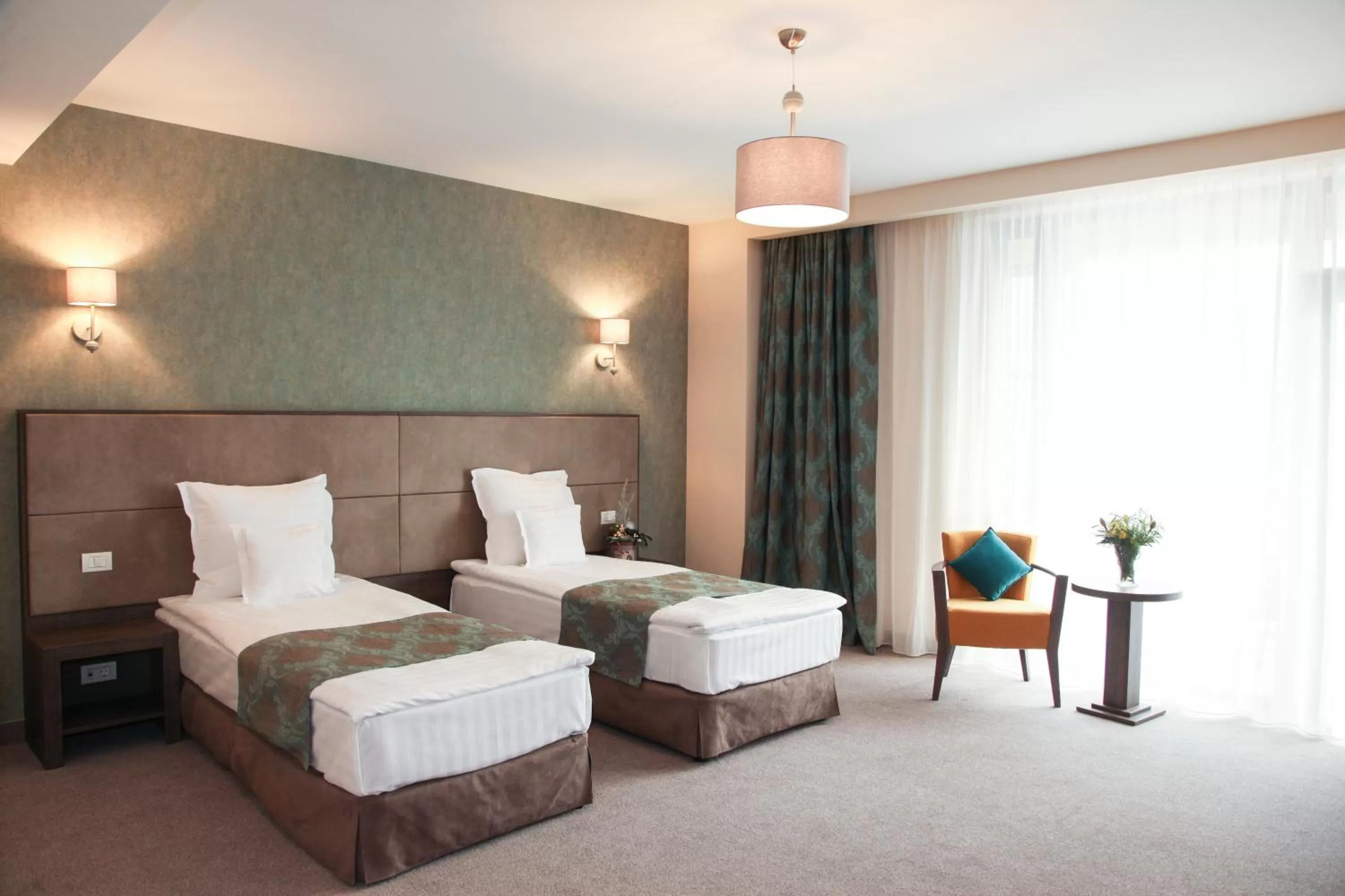 Photo of the whole room, Bed in Victoria Bulevard Hotel