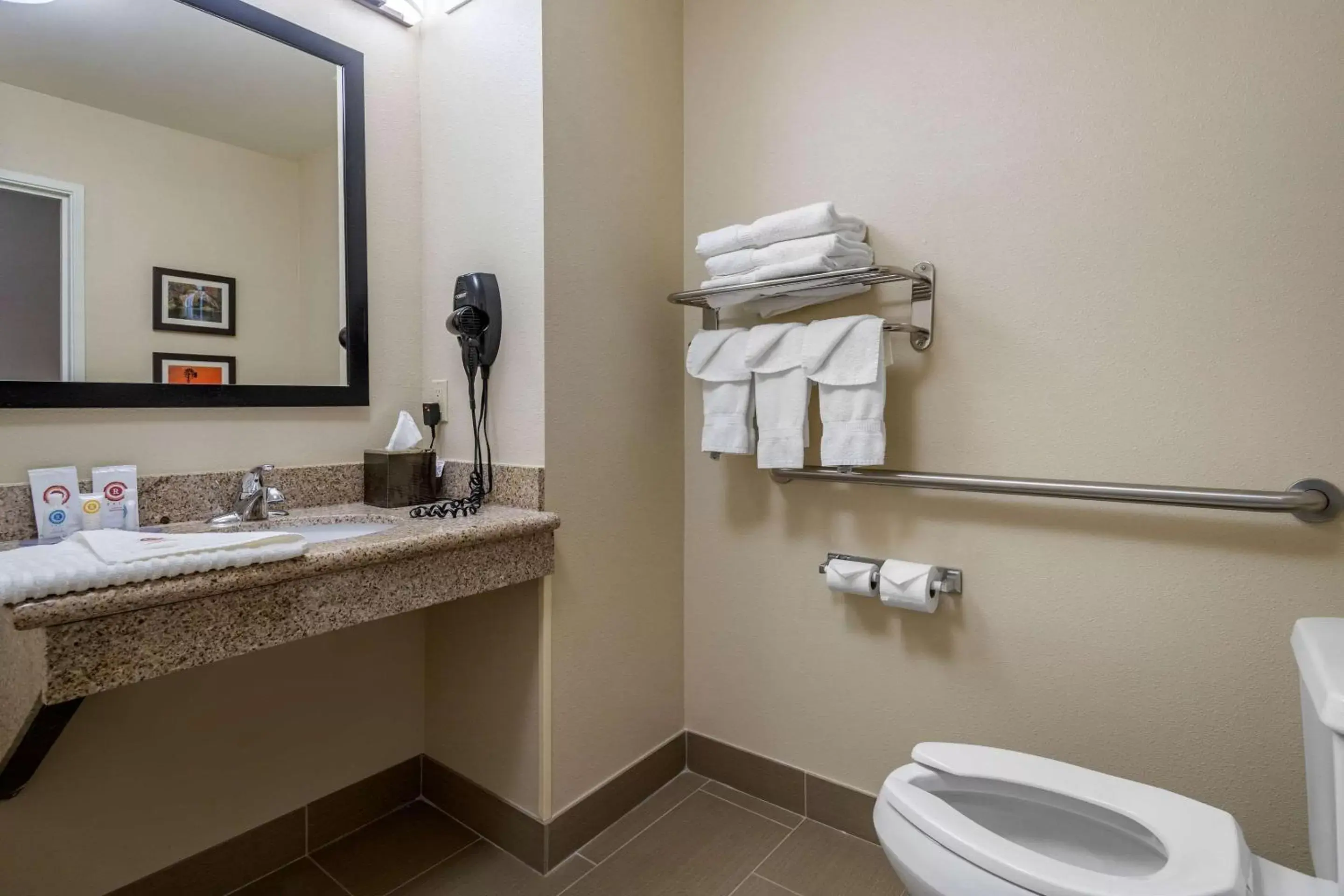 Bathroom in Comfort Inn & Suites Glenpool