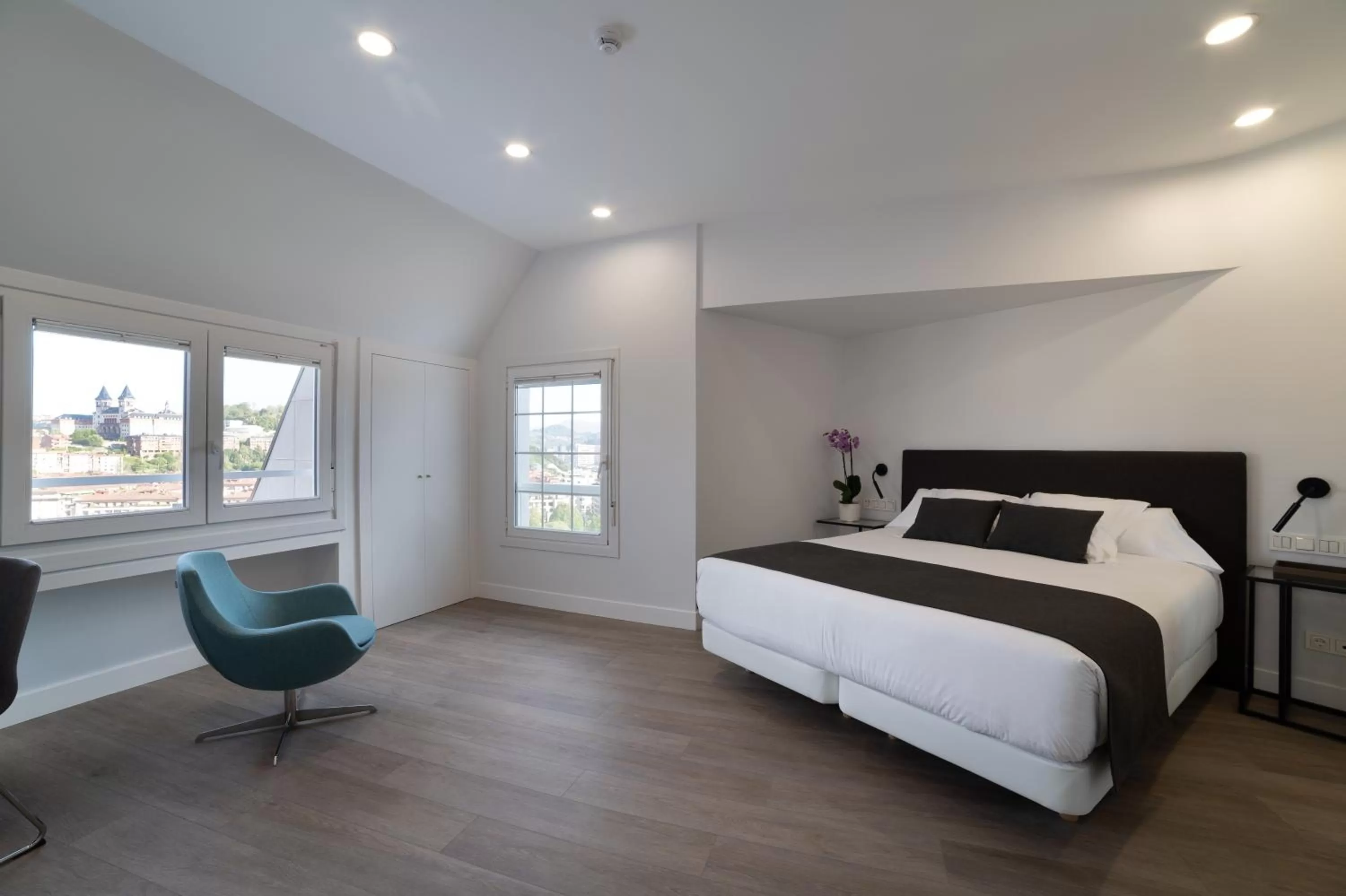 Bedroom, Bed in Hotel Avenida