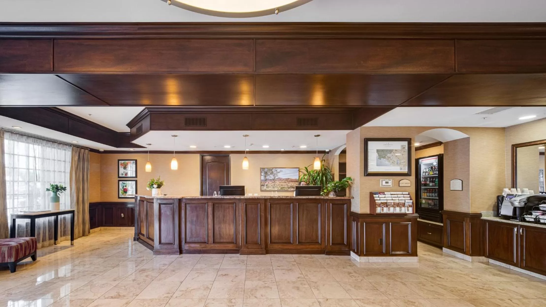 Lobby or reception in Ayres Hotel & Spa Moreno Valley/Riverside