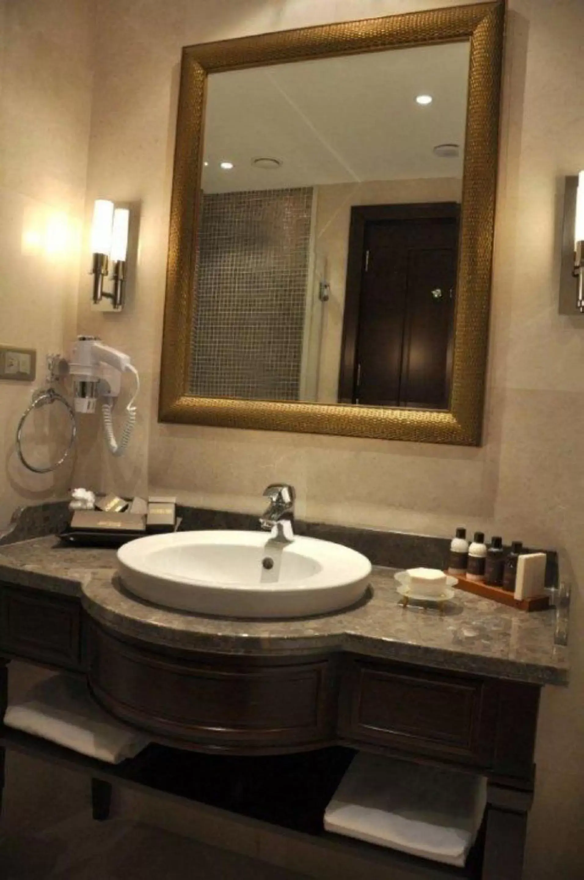Bathroom in Crowne Plaza Istanbul Asia by IHG Bathroom in Crowne Plaza Istanbul Asia by IHG
