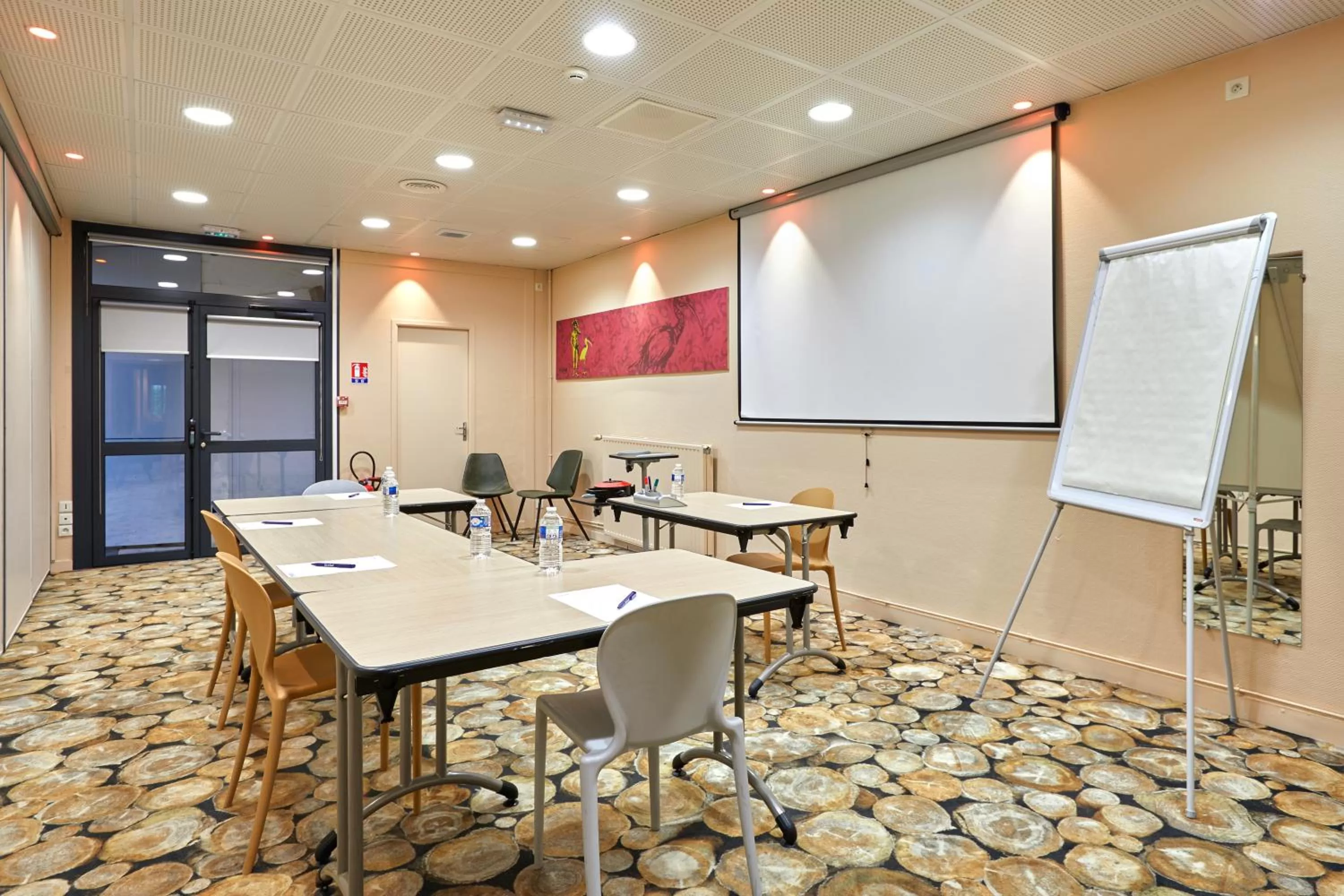 Business facilities in Kyriad La Roche Sur Yon