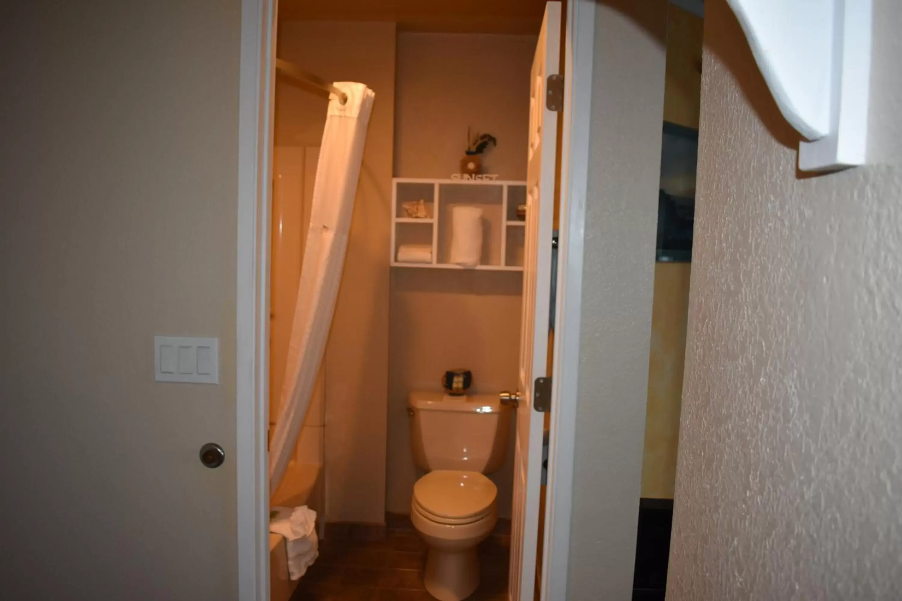 Bathroom in Lighthouse Cove Inn