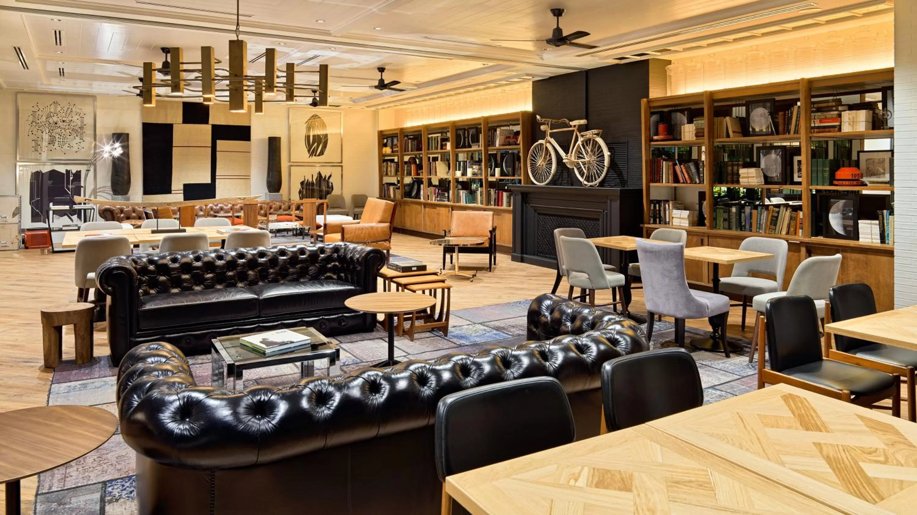 Communal lounge/ TV room, Restaurant/Places to Eat in H10 Metropolitan 4* Sup