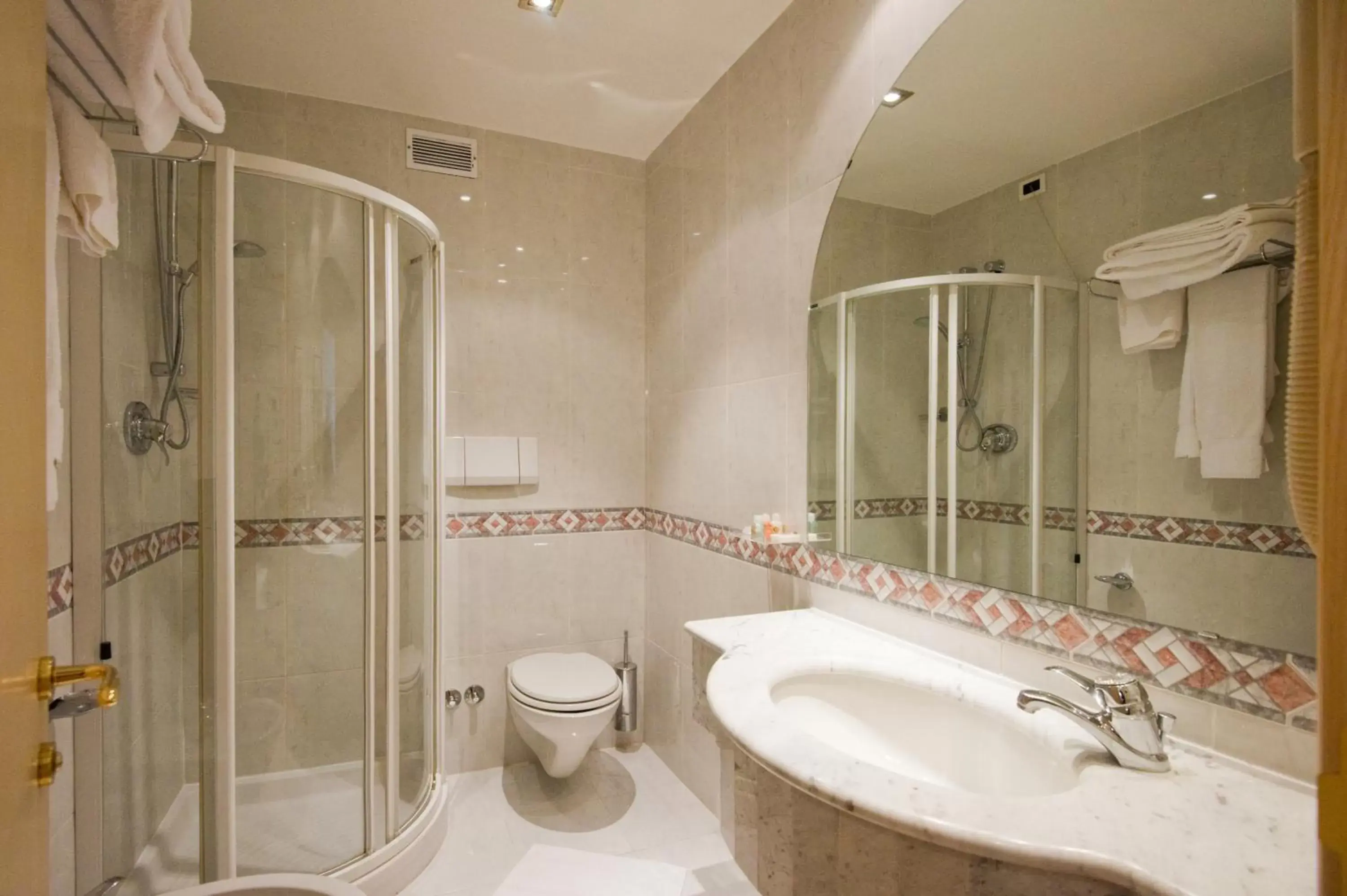 Bathroom in Hotel Minerva