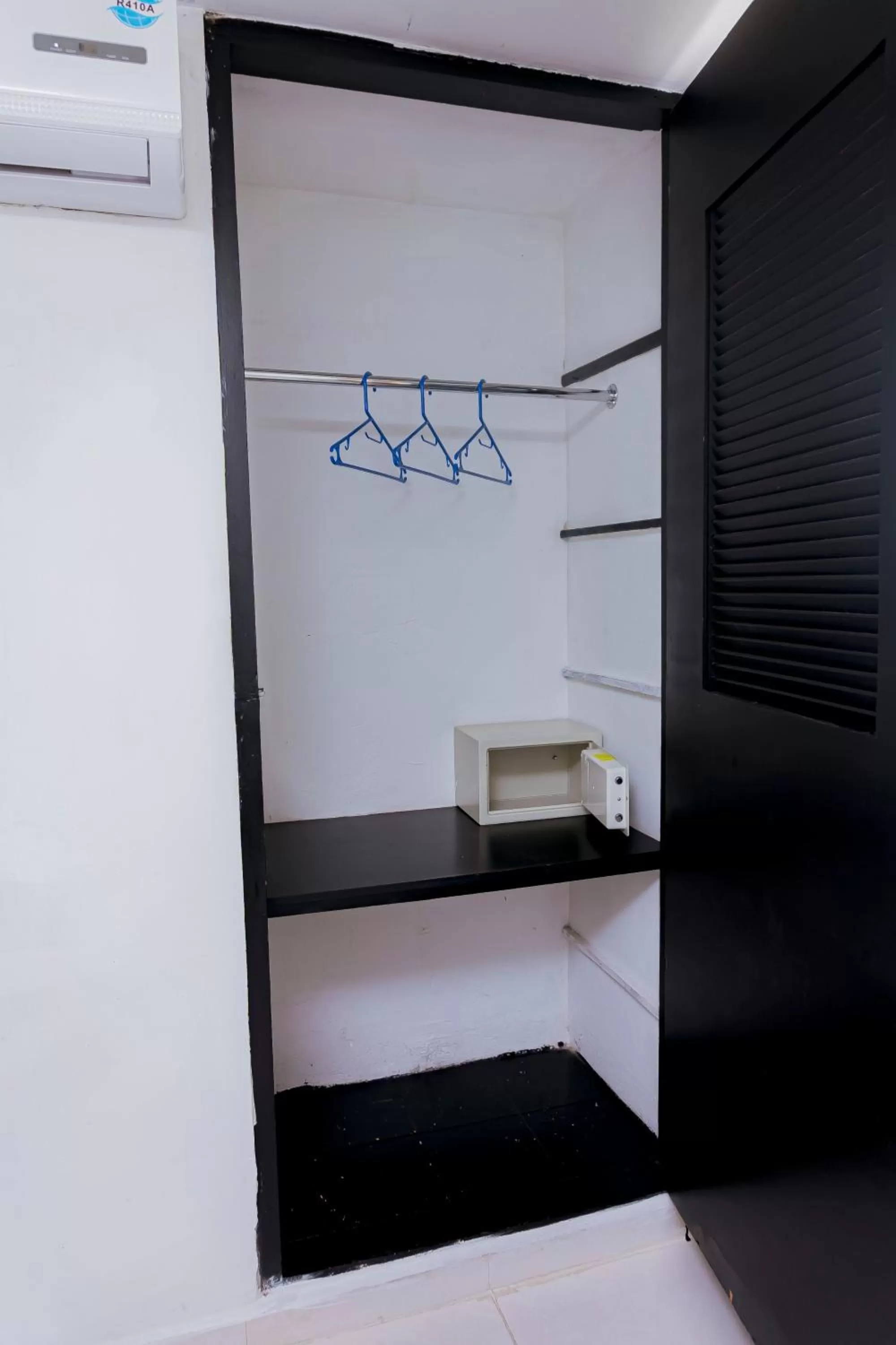 HOTEL SOL INN SANTA Marta