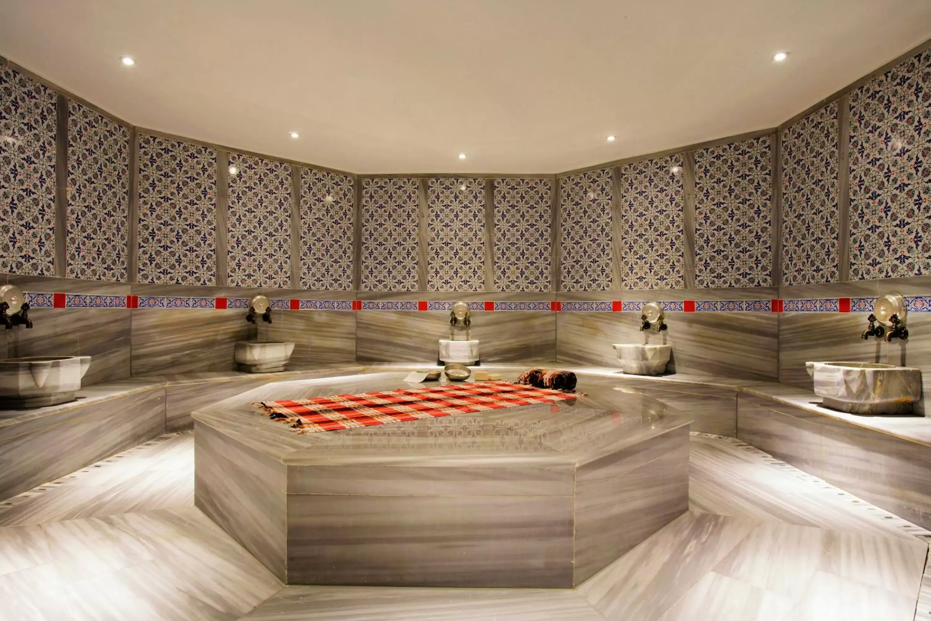 Spa and wellness centre/facilities in Martı Myra