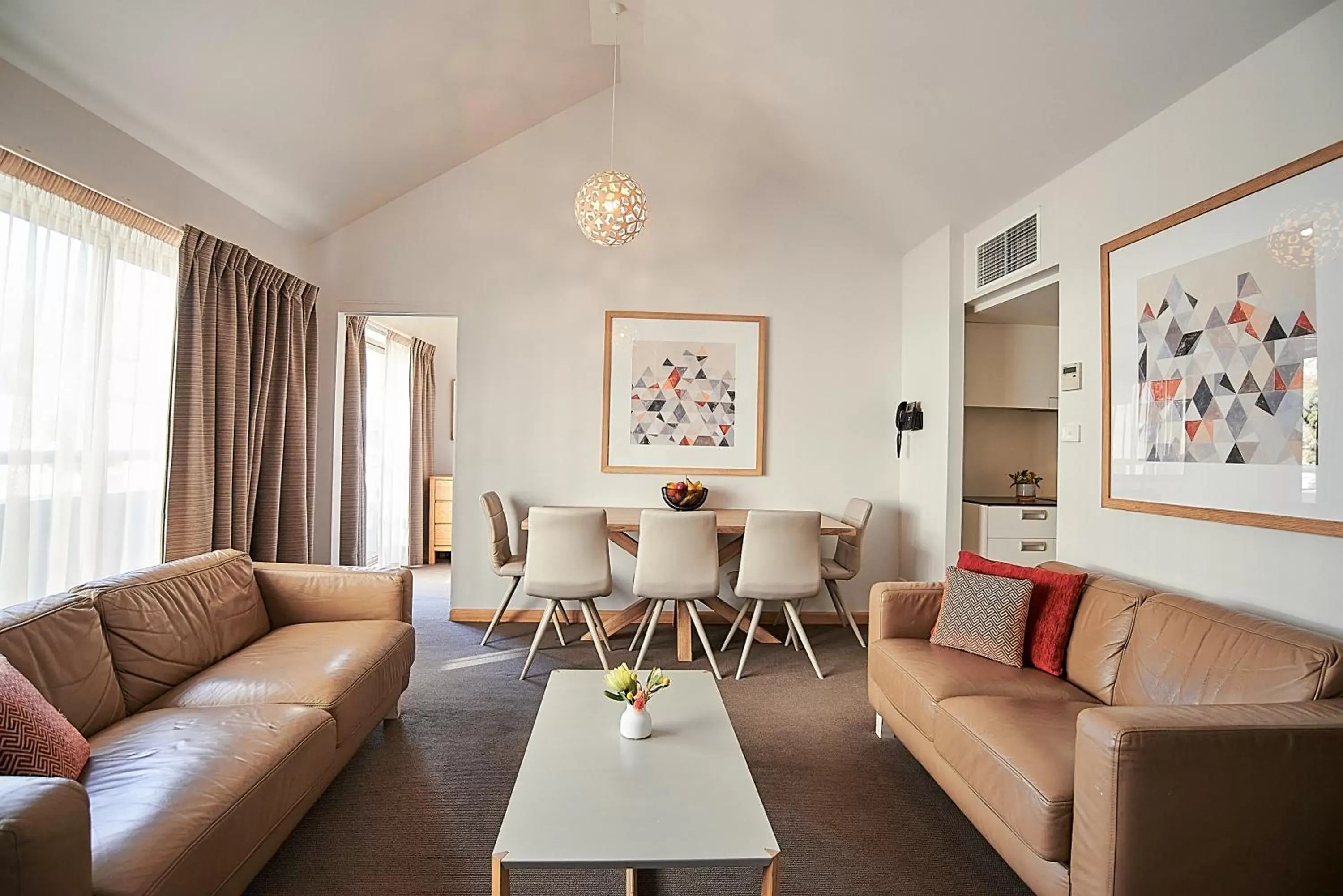 Living room in Salamanca Inn Living room in Salamanca Inn